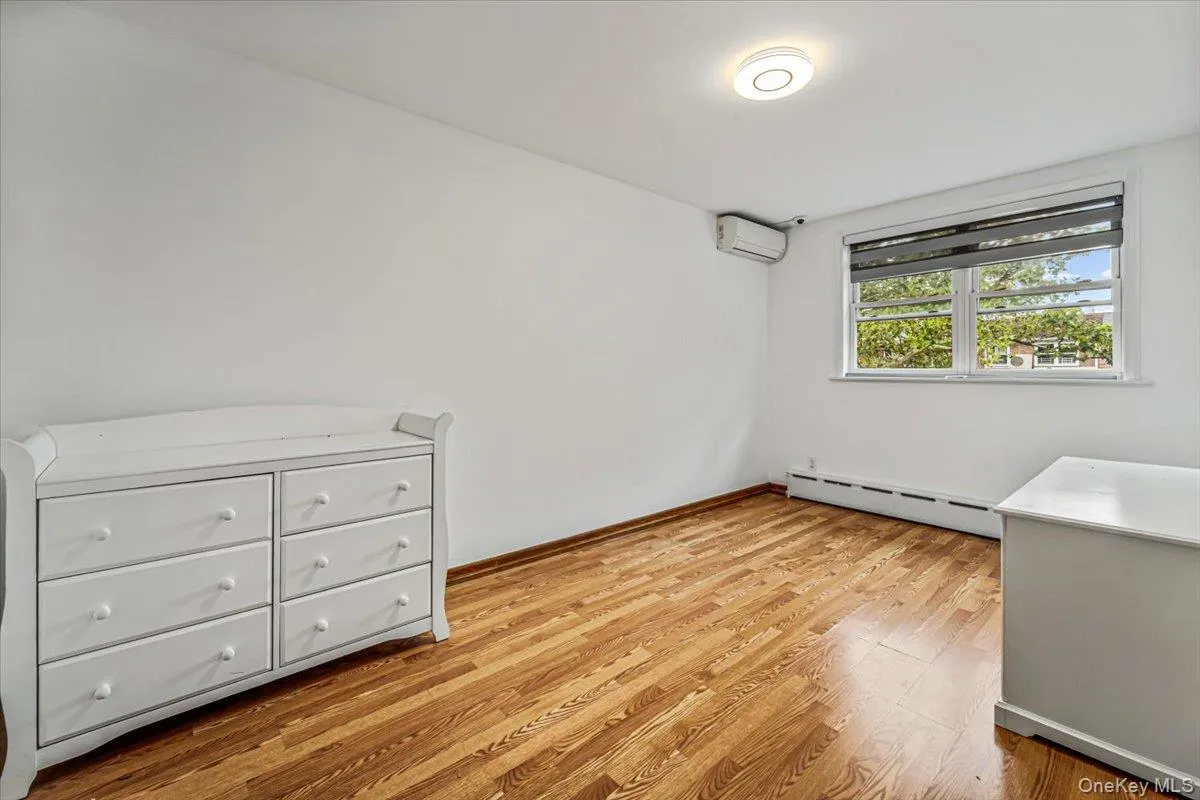 150-06 78th Road, New York, NY, 3 Bedrooms Bedrooms, 8 Rooms Rooms,1 BathroomBathrooms,Residential Lease,For Rent,78th,0,1040964 150-06 78th Road, New York, NY, 3 Bedrooms Bedrooms, 8 Rooms Rooms,1 BathroomBathrooms,Residential Lease,For Rent,78th,0,1040964