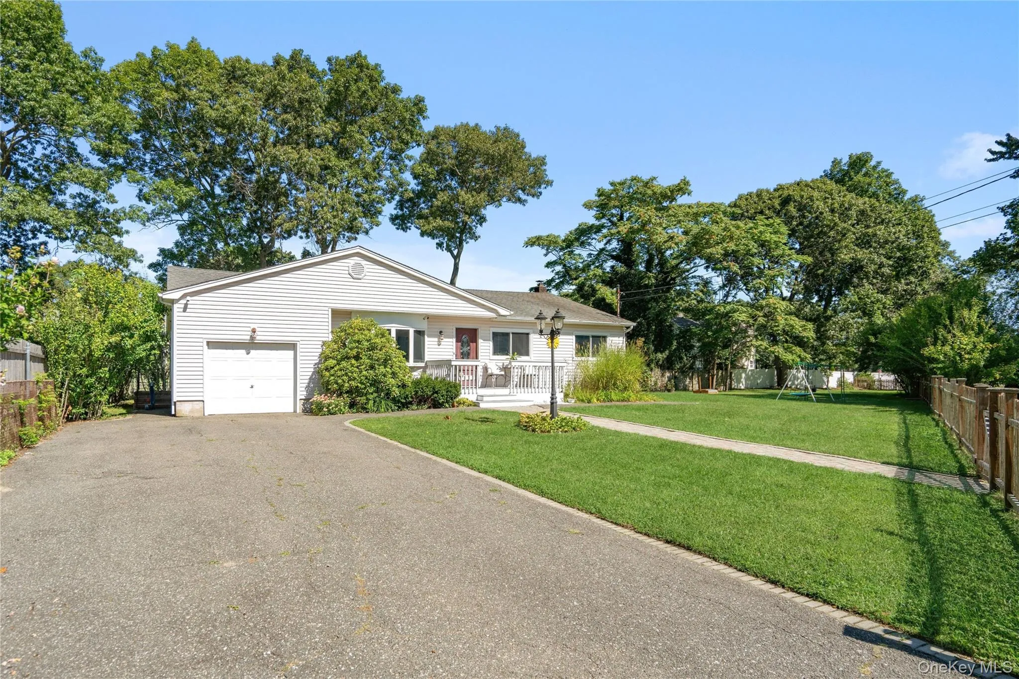 15 Parkwood Drive, Brookhaven, NY, 4 Bedrooms Bedrooms, 7 Rooms Rooms,2 BathroomsBathrooms,Residential,For Rent,Parkwood,0,1040965 15 Parkwood Drive, Brookhaven, NY, 4 Bedrooms Bedrooms, 7 Rooms Rooms,2 BathroomsBathrooms,Residential,For Rent,Parkwood,0,1040965