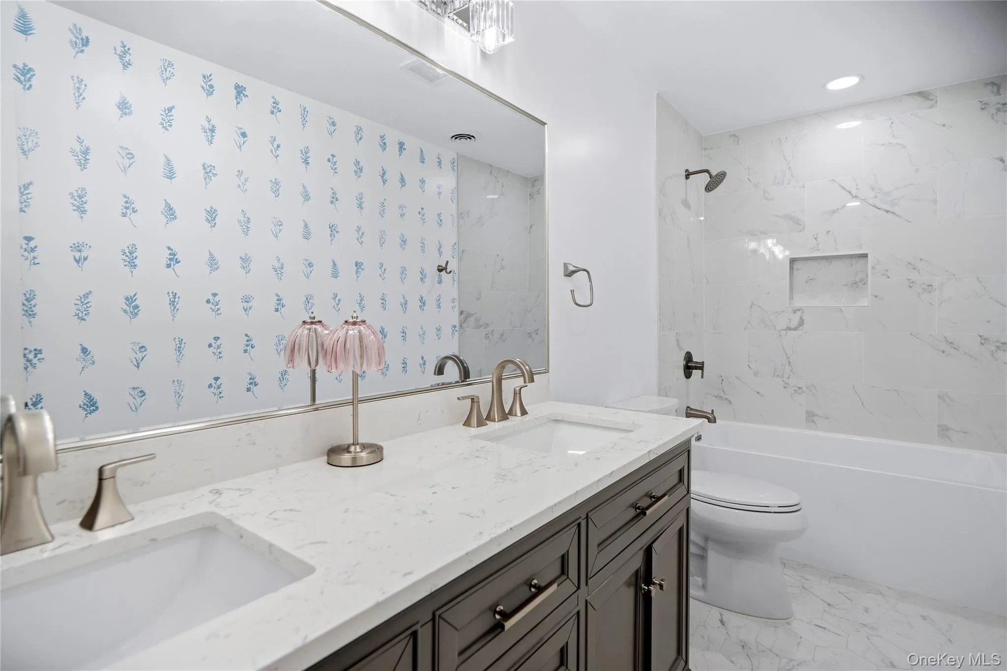 15 Parkwood Drive, Brookhaven, NY, 4 Bedrooms Bedrooms, 7 Rooms Rooms,2 BathroomsBathrooms,Residential,For Rent,Parkwood,0,1040965 15 Parkwood Drive, Brookhaven, NY, 4 Bedrooms Bedrooms, 7 Rooms Rooms,2 BathroomsBathrooms,Residential,For Rent,Parkwood,0,1040965
