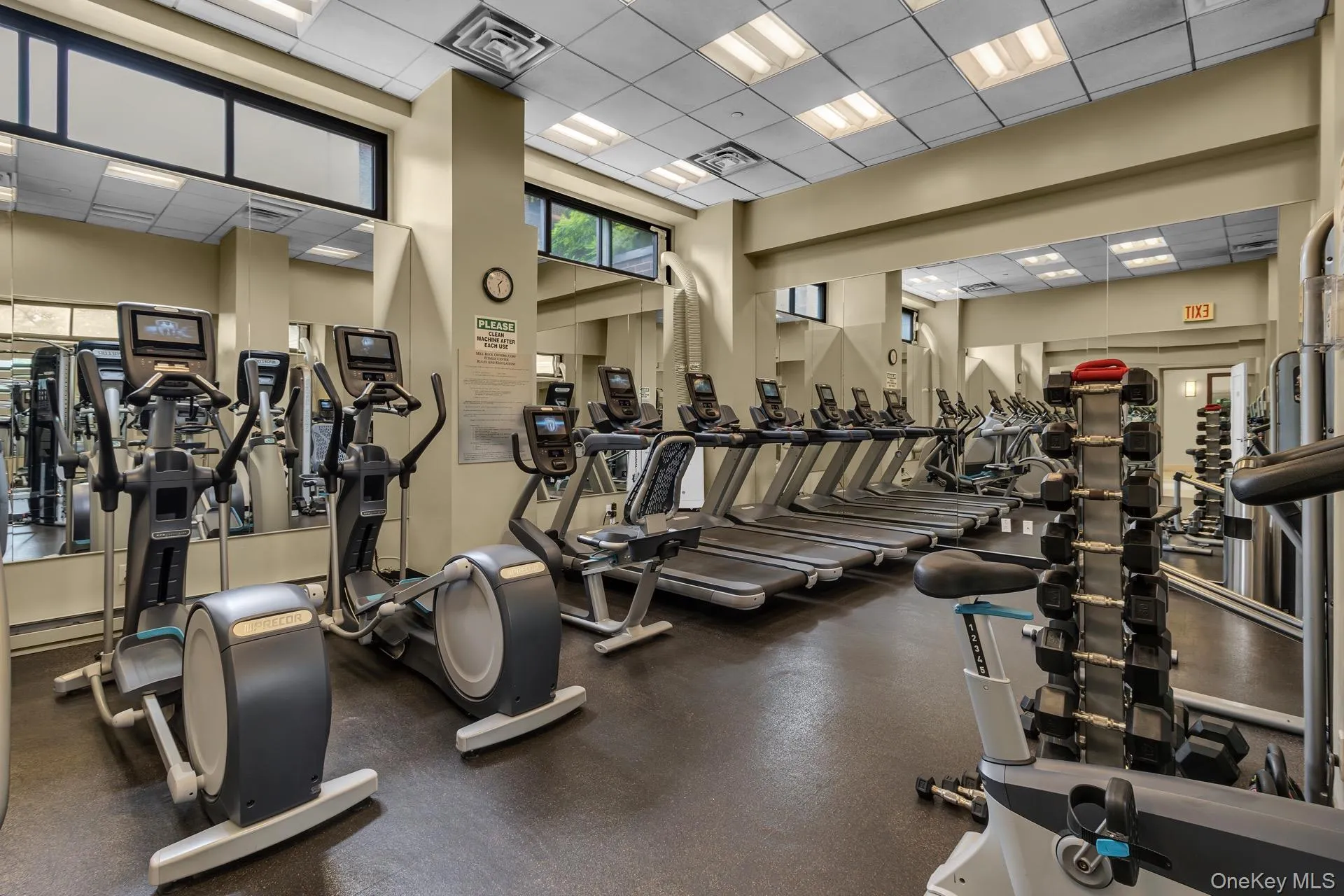 345 93rd Street, New York, NY, 1 Bedroom Bedrooms, 4 Rooms Rooms,1 BathroomBathrooms,Residential,For Rent,93rd,0,1040971 345 93rd Street, New York, NY, 1 Bedroom Bedrooms, 4 Rooms Rooms,1 BathroomBathrooms,Residential,For Rent,93rd,0,1040971