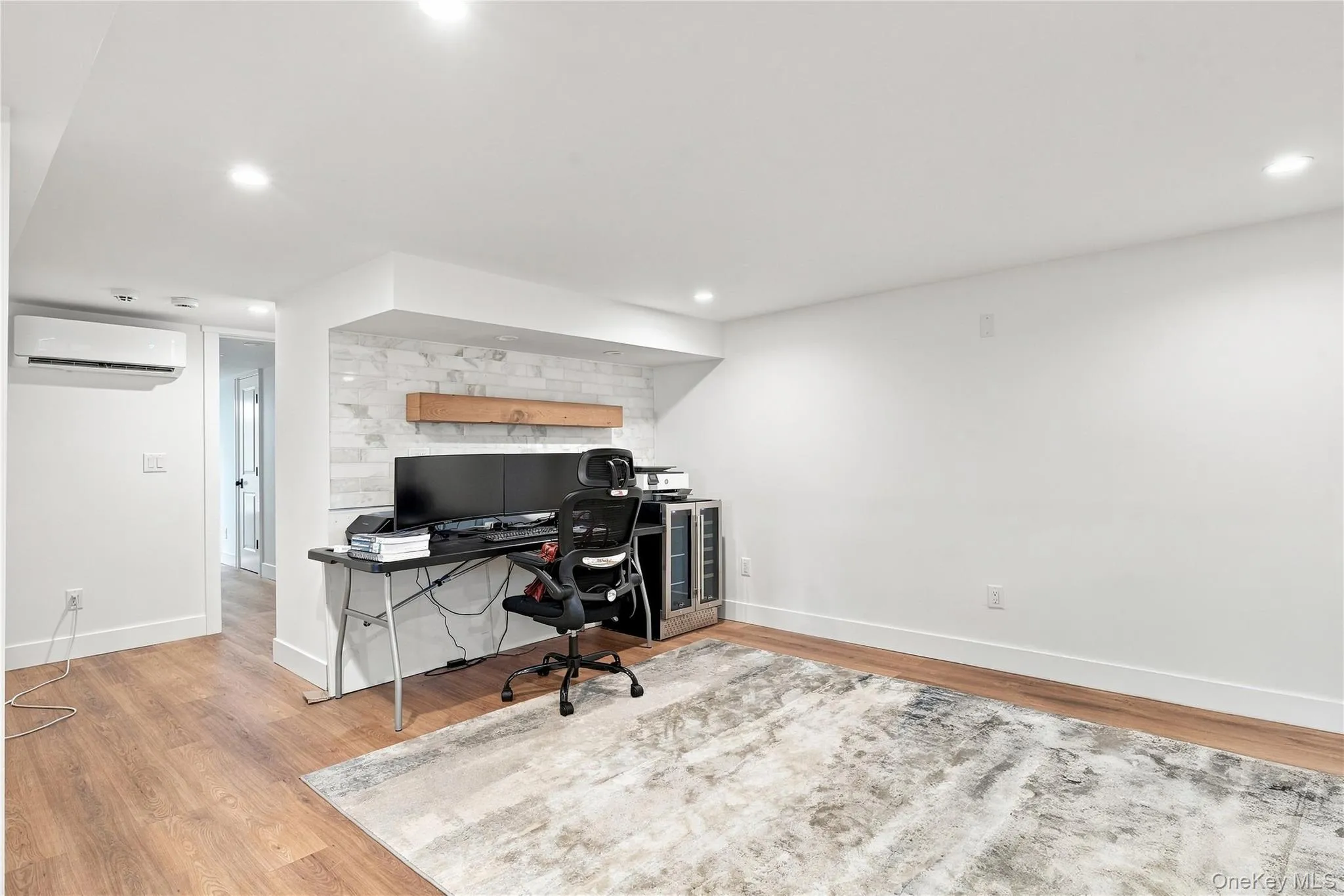 24 Alma Street, Islip, NY, 3 Bedrooms Bedrooms, 6 Rooms Rooms,3 BathroomsBathrooms,Residential,For Rent,Alma,0,1040973 24 Alma Street, Islip, NY, 3 Bedrooms Bedrooms, 6 Rooms Rooms,3 BathroomsBathrooms,Residential,For Rent,Alma,0,1040973
