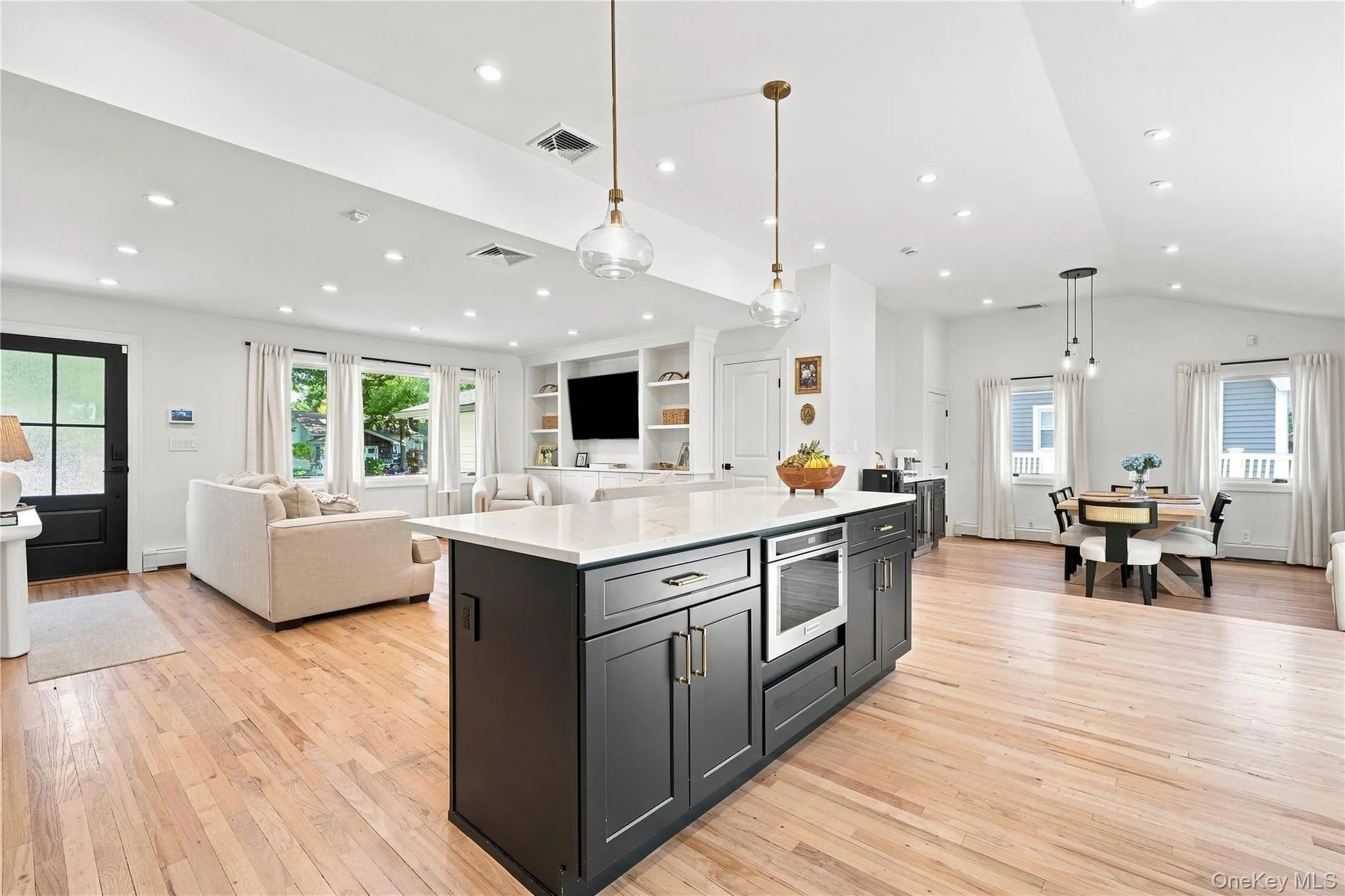 24 Alma Street, Islip, NY, 3 Bedrooms Bedrooms, 6 Rooms Rooms,3 BathroomsBathrooms,Residential,For Rent,Alma,0,1040973 24 Alma Street, Islip, NY, 3 Bedrooms Bedrooms, 6 Rooms Rooms,3 BathroomsBathrooms,Residential,For Rent,Alma,0,1040973