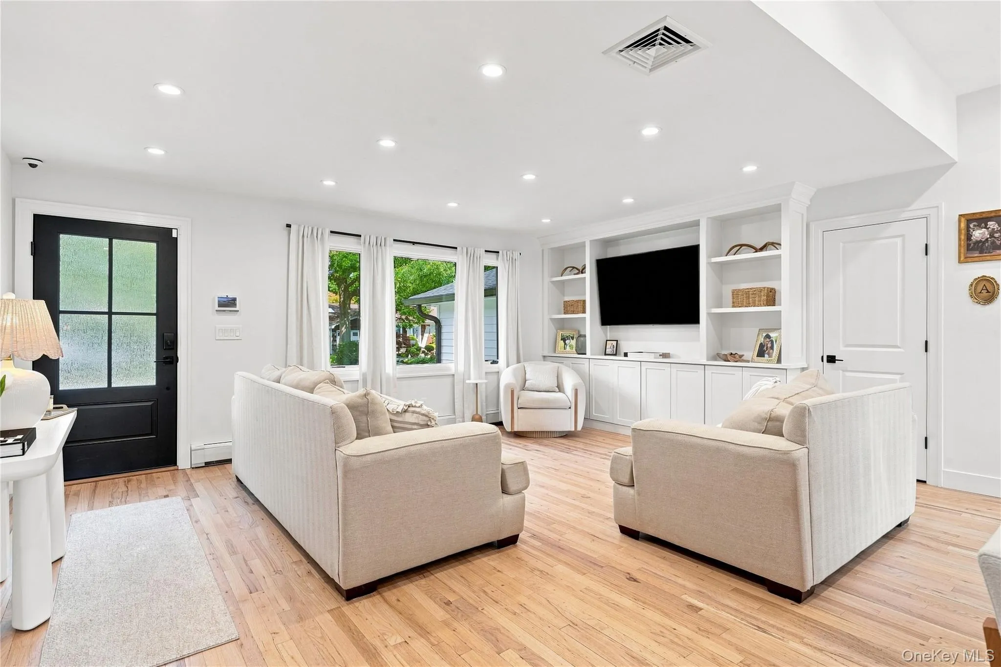 24 Alma Street, Islip, NY, 3 Bedrooms Bedrooms, 6 Rooms Rooms,3 BathroomsBathrooms,Residential,For Rent,Alma,0,1040973 24 Alma Street, Islip, NY, 3 Bedrooms Bedrooms, 6 Rooms Rooms,3 BathroomsBathrooms,Residential,For Rent,Alma,0,1040973