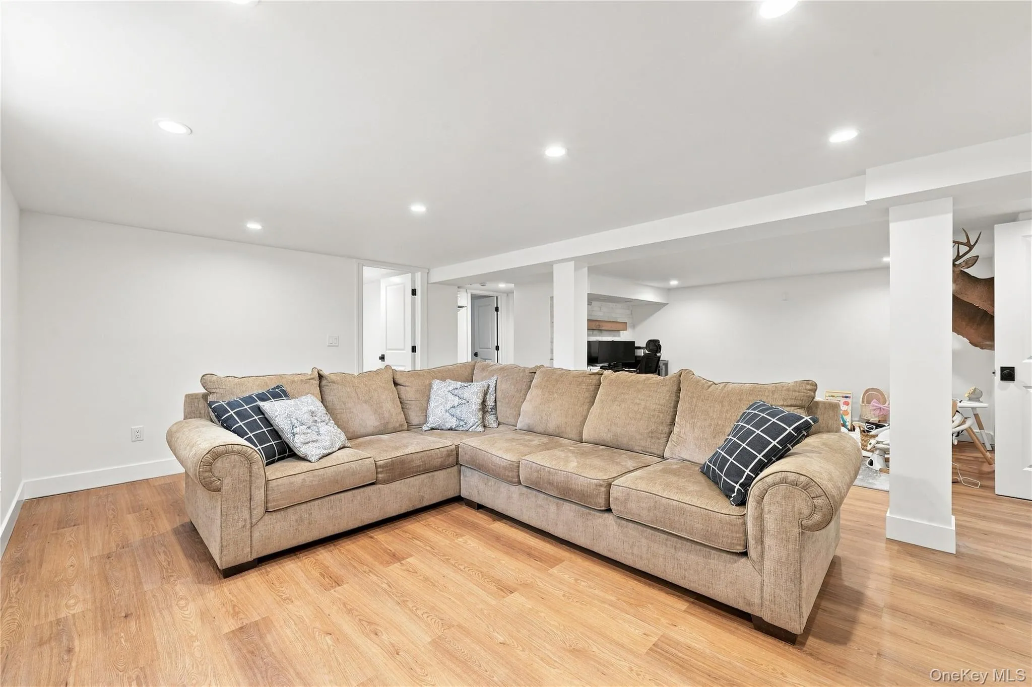 24 Alma Street, Islip, NY, 3 Bedrooms Bedrooms, 6 Rooms Rooms,3 BathroomsBathrooms,Residential,For Rent,Alma,0,1040973 24 Alma Street, Islip, NY, 3 Bedrooms Bedrooms, 6 Rooms Rooms,3 BathroomsBathrooms,Residential,For Rent,Alma,0,1040973