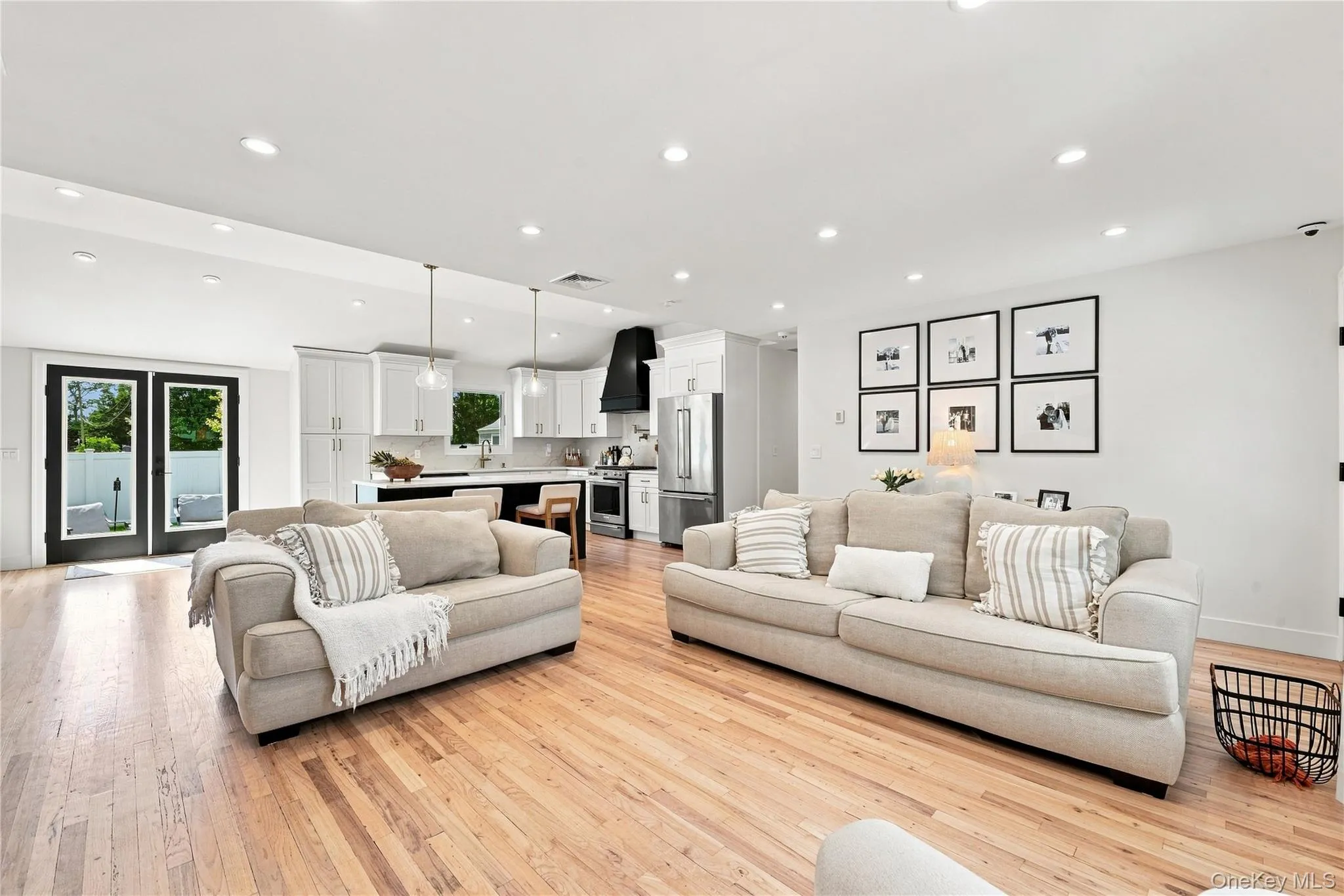 24 Alma Street, Islip, NY, 3 Bedrooms Bedrooms, 6 Rooms Rooms,3 BathroomsBathrooms,Residential,For Rent,Alma,0,1040973 24 Alma Street, Islip, NY, 3 Bedrooms Bedrooms, 6 Rooms Rooms,3 BathroomsBathrooms,Residential,For Rent,Alma,0,1040973