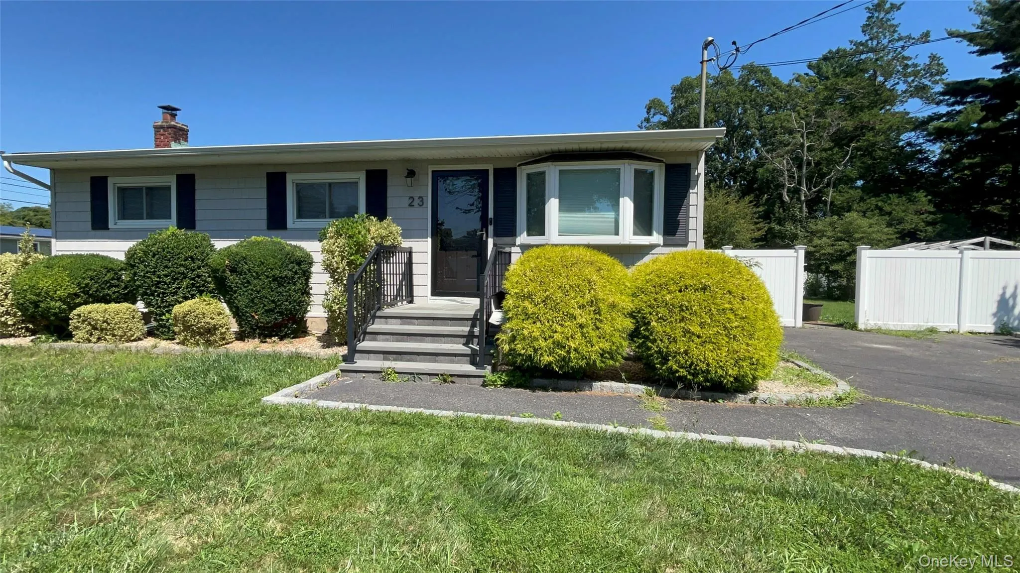 23 Pine Street, Islip, NY, 3 Bedrooms Bedrooms, 6 Rooms Rooms,1 BathroomBathrooms,Residential,For Rent,Pine,0,1040975 23 Pine Street, Islip, NY, 3 Bedrooms Bedrooms, 6 Rooms Rooms,1 BathroomBathrooms,Residential,For Rent,Pine,0,1040975