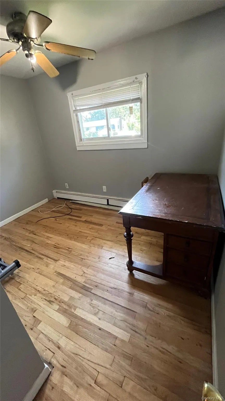 23 Pine Street, Islip, NY, 3 Bedrooms Bedrooms, 6 Rooms Rooms,1 BathroomBathrooms,Residential,For Rent,Pine,0,1040975 23 Pine Street, Islip, NY, 3 Bedrooms Bedrooms, 6 Rooms Rooms,1 BathroomBathrooms,Residential,For Rent,Pine,0,1040975