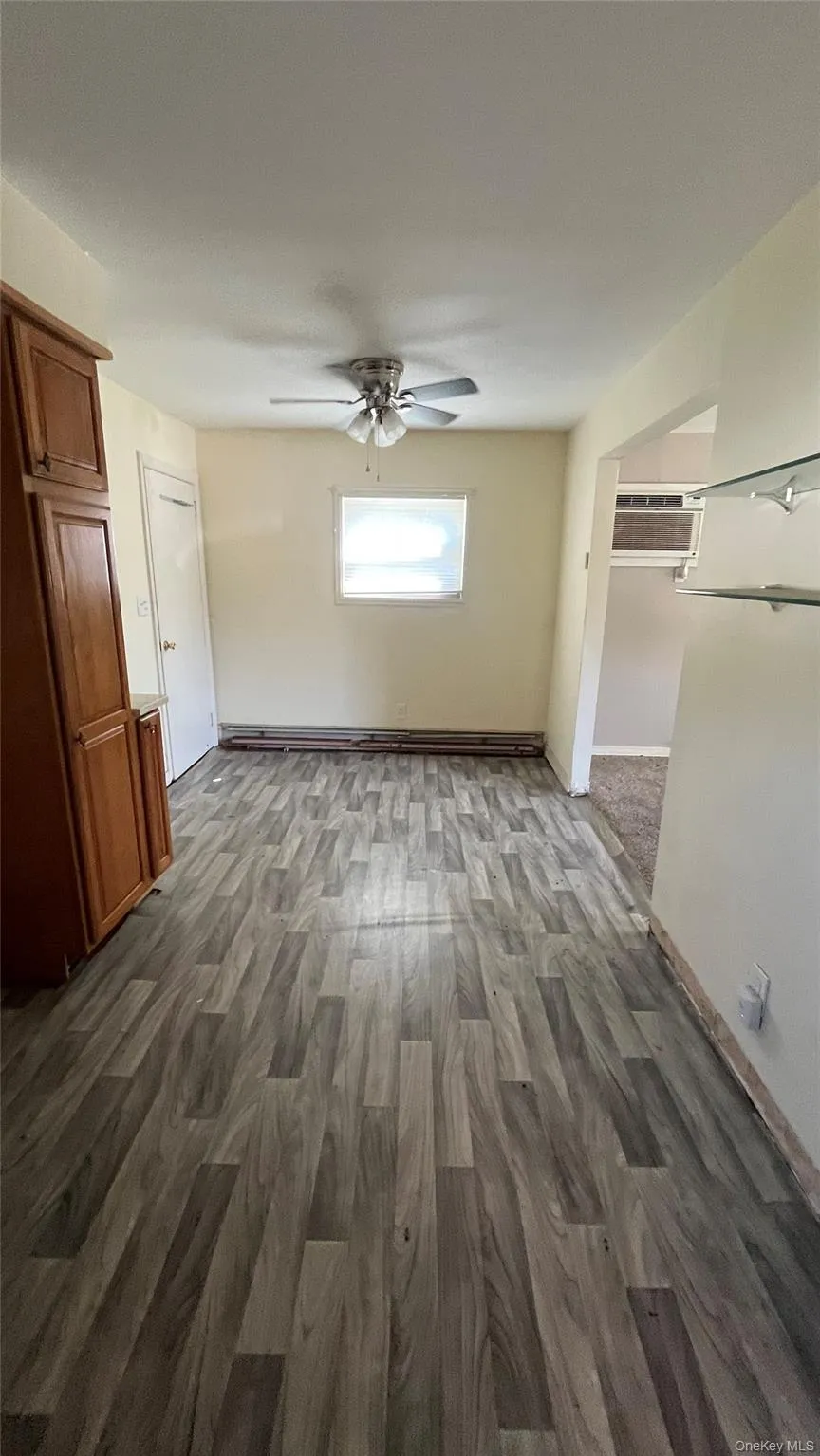 23 Pine Street, Islip, NY, 3 Bedrooms Bedrooms, 6 Rooms Rooms,1 BathroomBathrooms,Residential,For Rent,Pine,0,1040975 23 Pine Street, Islip, NY, 3 Bedrooms Bedrooms, 6 Rooms Rooms,1 BathroomBathrooms,Residential,For Rent,Pine,0,1040975