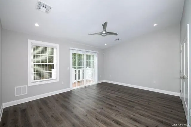 27 Sunlight Walk, Islip, NY, 2 Bedrooms Bedrooms, 5 Rooms Rooms,2 BathroomsBathrooms,Residential Lease,For Rent,Sunlight,0,1040978 27 Sunlight Walk, Islip, NY, 2 Bedrooms Bedrooms, 5 Rooms Rooms,2 BathroomsBathrooms,Residential Lease,For Rent,Sunlight,0,1040978
