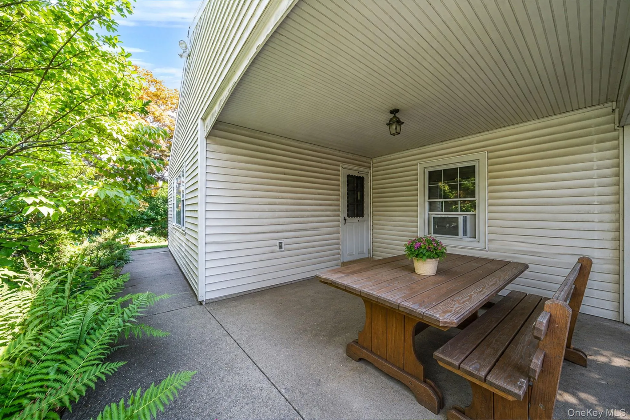 27 Old Farm Road, Hempstead, NY, 4 Bedrooms Bedrooms, 7 Rooms Rooms,1 BathroomBathrooms,Residential,For Rent,Old Farm,0,1040981 27 Old Farm Road, Hempstead, NY, 4 Bedrooms Bedrooms, 7 Rooms Rooms,1 BathroomBathrooms,Residential,For Rent,Old Farm,0,1040981