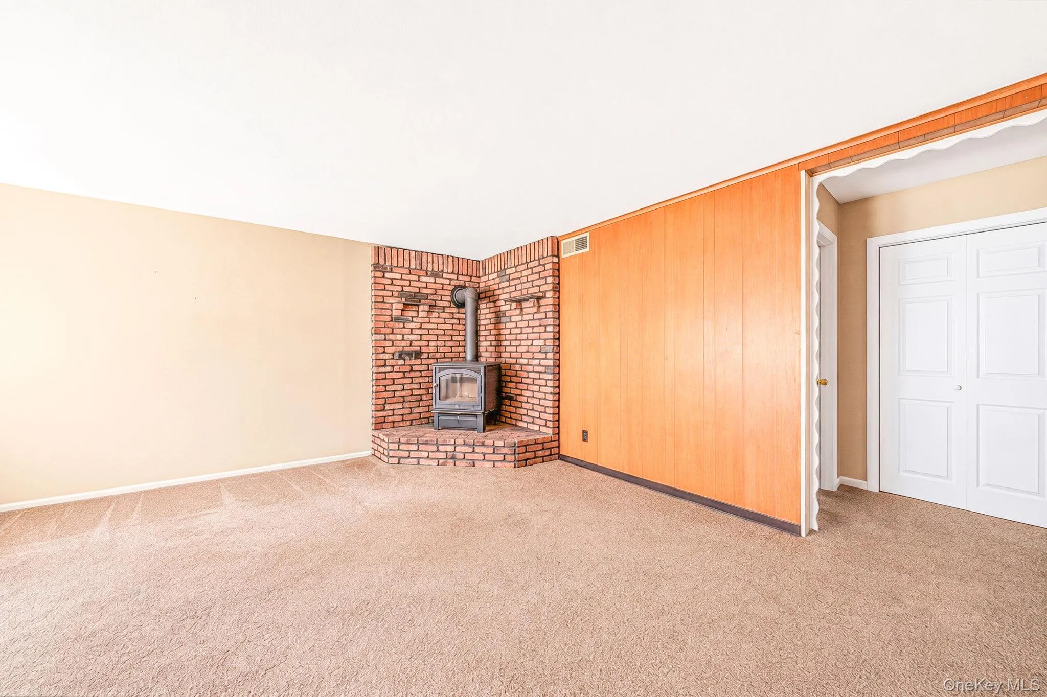 27 Old Farm Road, Hempstead, NY, 4 Bedrooms Bedrooms, 7 Rooms Rooms,1 BathroomBathrooms,Residential,For Rent,Old Farm,0,1040981 27 Old Farm Road, Hempstead, NY, 4 Bedrooms Bedrooms, 7 Rooms Rooms,1 BathroomBathrooms,Residential,For Rent,Old Farm,0,1040981