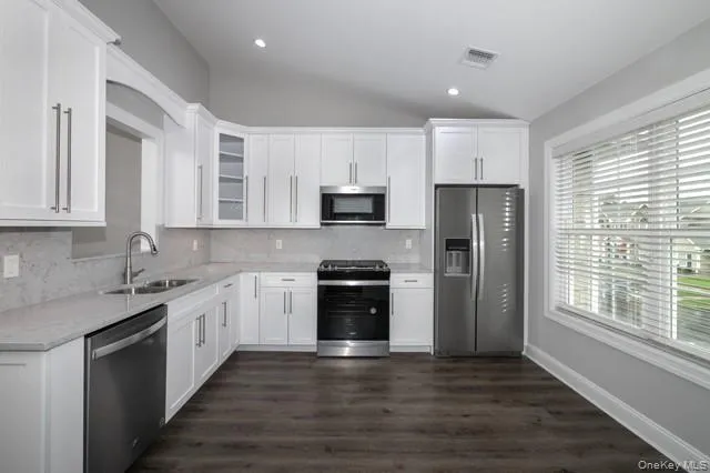 67 Sunlight Walk, Islip, NY, 2 Bedrooms Bedrooms, 5 Rooms Rooms,2 BathroomsBathrooms,Residential Lease,For Rent,Sunlight,0,1040982 67 Sunlight Walk, Islip, NY, 2 Bedrooms Bedrooms, 5 Rooms Rooms,2 BathroomsBathrooms,Residential Lease,For Rent,Sunlight,0,1040982