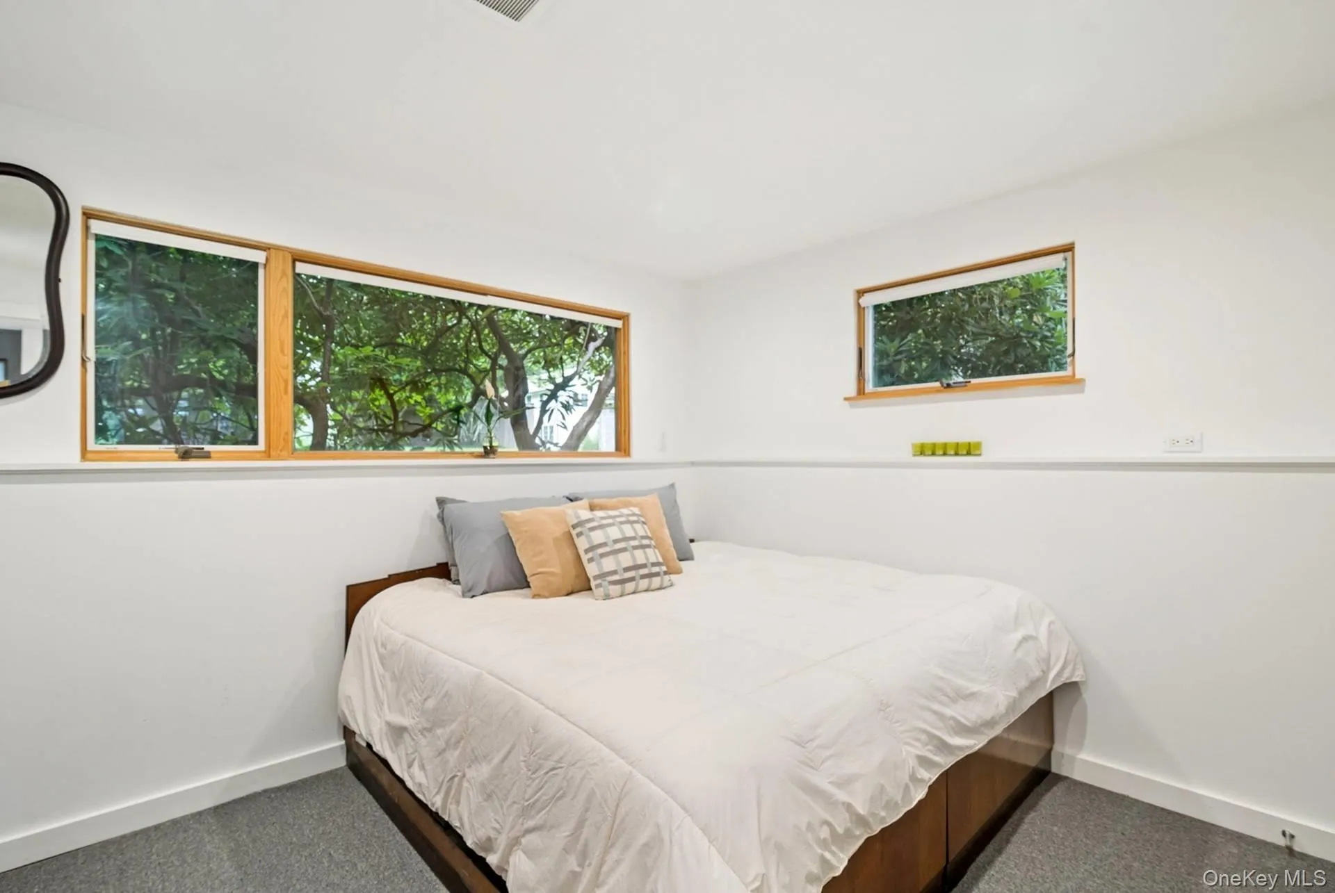 4 Lincoln Street, East Hampton, NY, 4 Bedrooms Bedrooms, 8 Rooms Rooms,3 BathroomsBathrooms,Residential,For Rent,Lincoln,0,1040984 4 Lincoln Street, East Hampton, NY, 4 Bedrooms Bedrooms, 8 Rooms Rooms,3 BathroomsBathrooms,Residential,For Rent,Lincoln,0,1040984