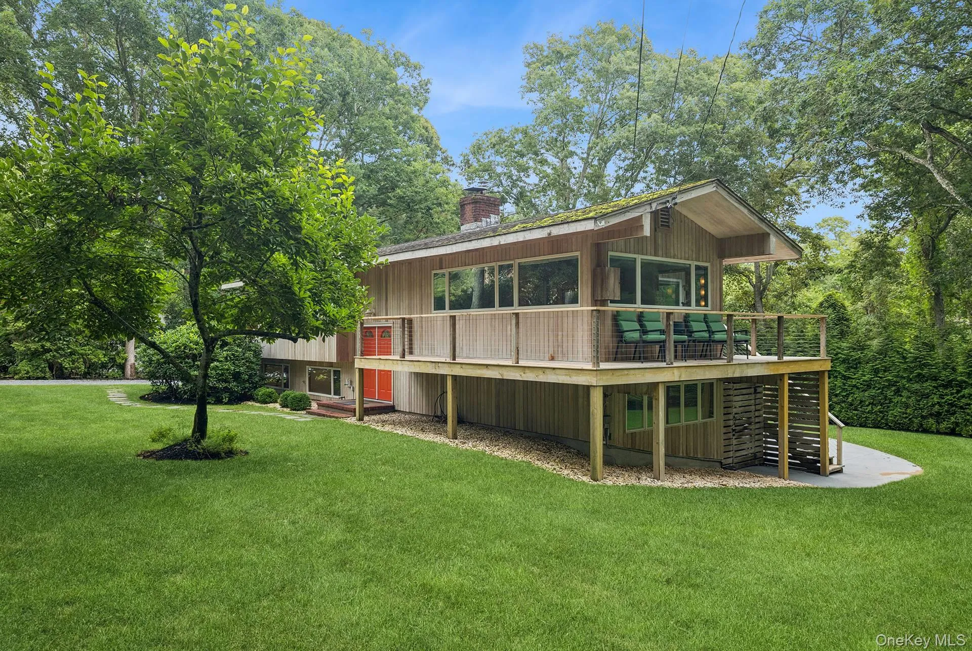 4 Lincoln Street, East Hampton, NY, 4 Bedrooms Bedrooms, 8 Rooms Rooms,3 BathroomsBathrooms,Residential,For Rent,Lincoln,0,1040984 4 Lincoln Street, East Hampton, NY, 4 Bedrooms Bedrooms, 8 Rooms Rooms,3 BathroomsBathrooms,Residential,For Rent,Lincoln,0,1040984
