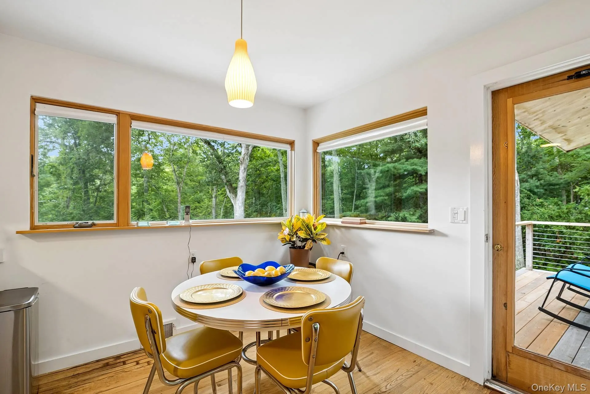 4 Lincoln Street, East Hampton, NY, 4 Bedrooms Bedrooms, 8 Rooms Rooms,3 BathroomsBathrooms,Residential,For Rent,Lincoln,0,1040984 4 Lincoln Street, East Hampton, NY, 4 Bedrooms Bedrooms, 8 Rooms Rooms,3 BathroomsBathrooms,Residential,For Rent,Lincoln,0,1040984