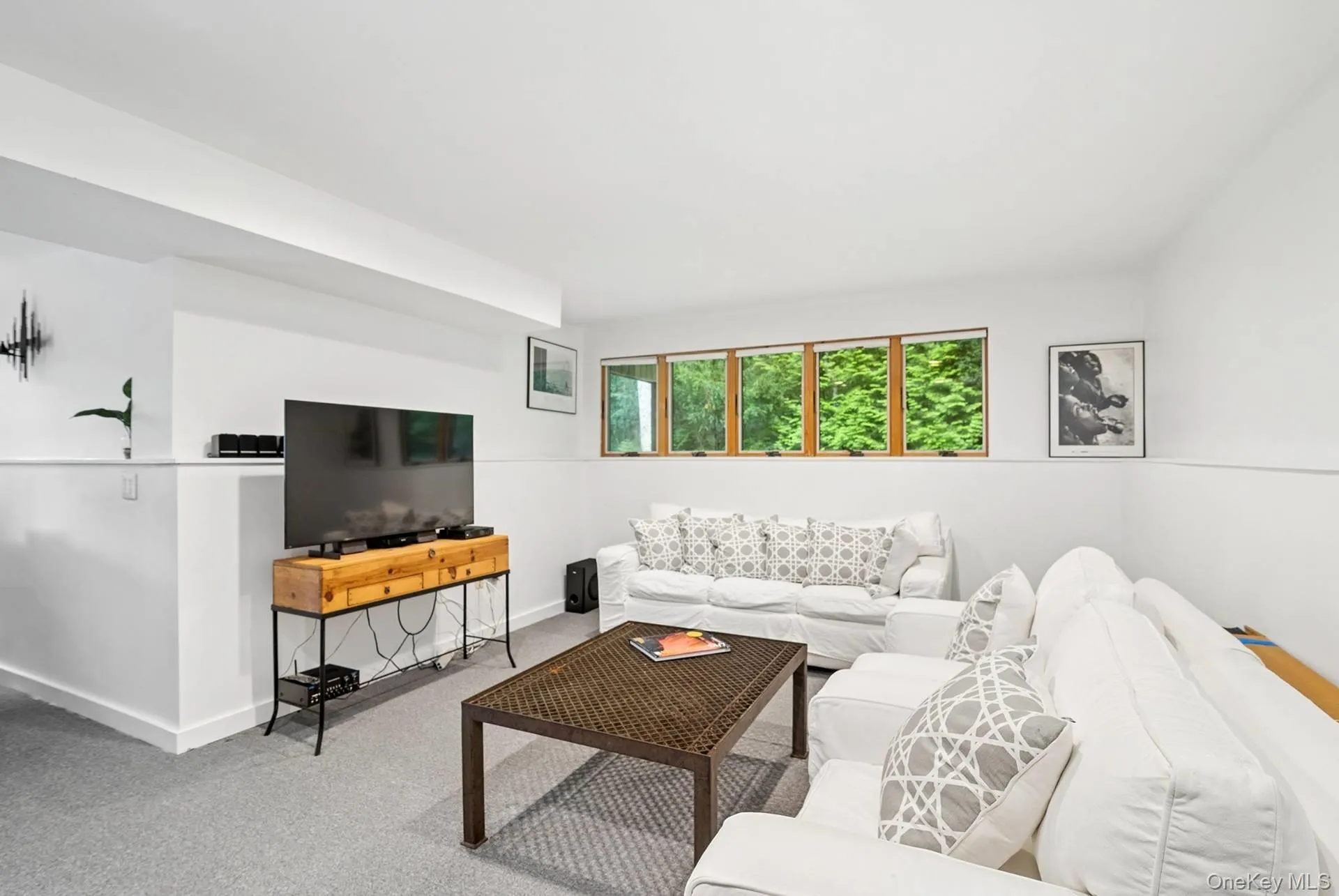 4 Lincoln Street, East Hampton, NY, 4 Bedrooms Bedrooms, 8 Rooms Rooms,3 BathroomsBathrooms,Residential,For Rent,Lincoln,0,1040984 4 Lincoln Street, East Hampton, NY, 4 Bedrooms Bedrooms, 8 Rooms Rooms,3 BathroomsBathrooms,Residential,For Rent,Lincoln,0,1040984