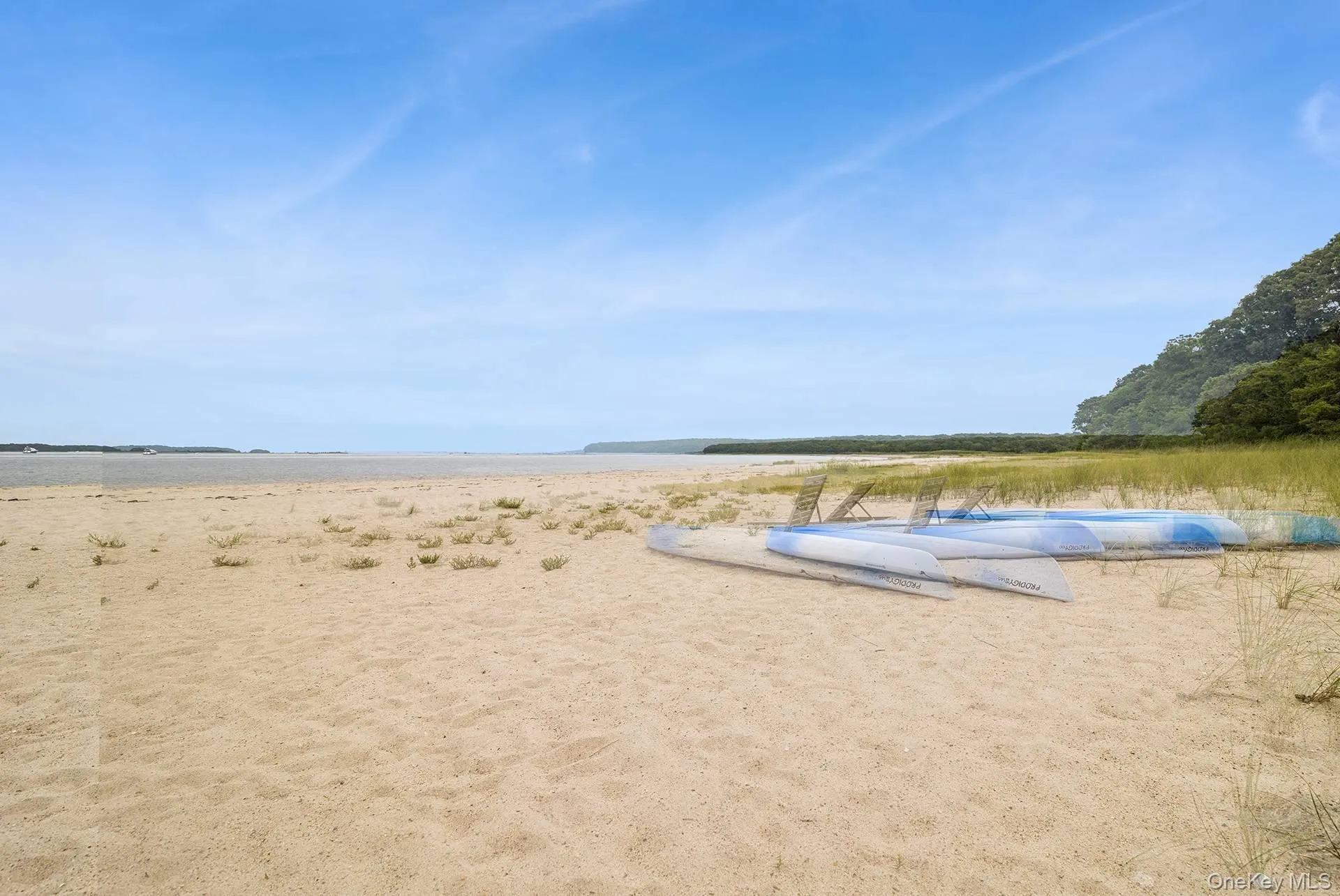 4 Lincoln Street, East Hampton, NY, 4 Bedrooms Bedrooms, 8 Rooms Rooms,3 BathroomsBathrooms,Residential,For Rent,Lincoln,0,1040984 4 Lincoln Street, East Hampton, NY, 4 Bedrooms Bedrooms, 8 Rooms Rooms,3 BathroomsBathrooms,Residential,For Rent,Lincoln,0,1040984