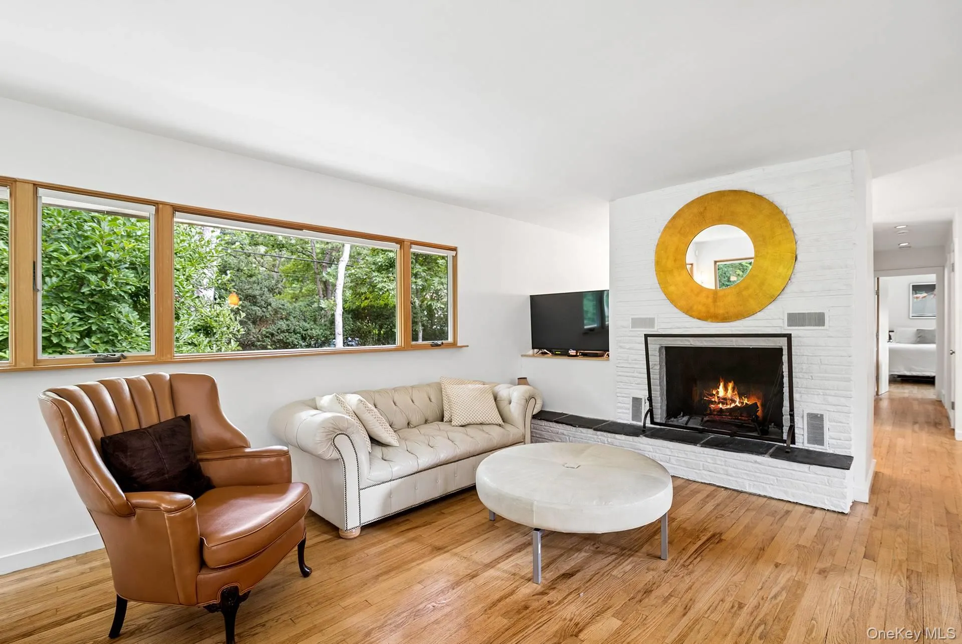 4 Lincoln Street, East Hampton, NY, 4 Bedrooms Bedrooms, 8 Rooms Rooms,3 BathroomsBathrooms,Residential,For Rent,Lincoln,0,1040984 4 Lincoln Street, East Hampton, NY, 4 Bedrooms Bedrooms, 8 Rooms Rooms,3 BathroomsBathrooms,Residential,For Rent,Lincoln,0,1040984