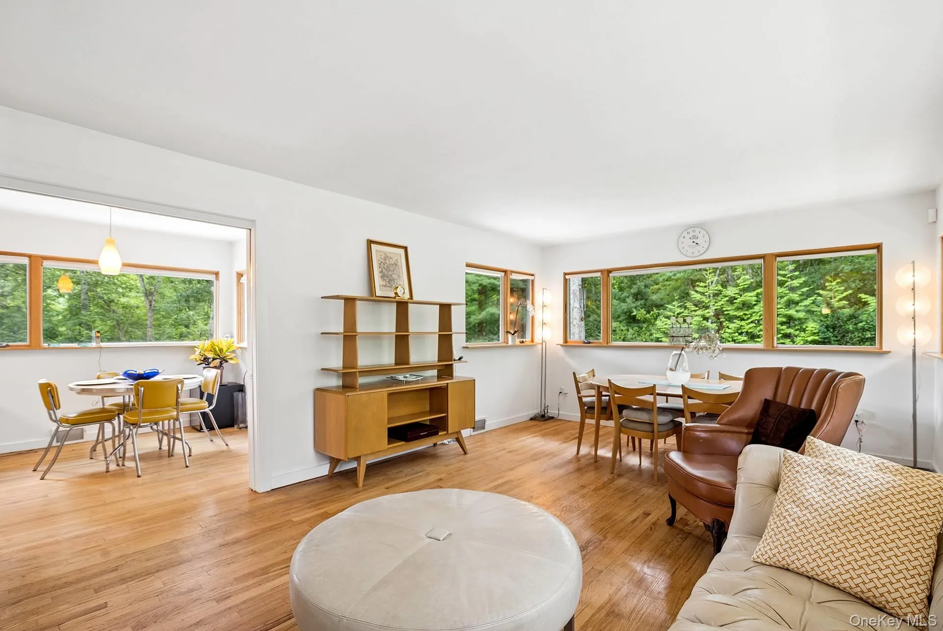 4 Lincoln Street, East Hampton, NY, 4 Bedrooms Bedrooms, 8 Rooms Rooms,3 BathroomsBathrooms,Residential,For Rent,Lincoln,0,1040984 4 Lincoln Street, East Hampton, NY, 4 Bedrooms Bedrooms, 8 Rooms Rooms,3 BathroomsBathrooms,Residential,For Rent,Lincoln,0,1040984