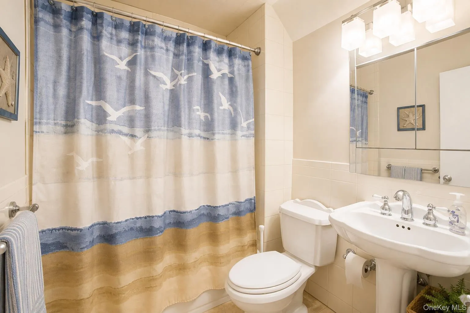 770 Shore Road, Long Beach, NY, 5 Bedrooms Bedrooms, 11 Rooms Rooms,3 BathroomsBathrooms,Residential Lease,For Rent,Shore,0,1040993 770 Shore Road, Long Beach, NY, 5 Bedrooms Bedrooms, 11 Rooms Rooms,3 BathroomsBathrooms,Residential Lease,For Rent,Shore,0,1040993
