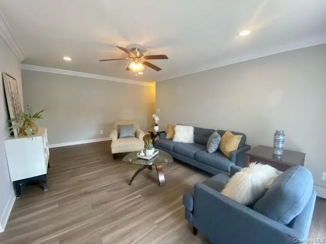 250 River Avenue, Brookhaven, NY, 1 Bedroom Bedrooms, 4 Rooms Rooms,1 BathroomBathrooms,Residential Lease,For Rent,River,0,1040999 250 River Avenue, Brookhaven, NY, 1 Bedroom Bedrooms, 4 Rooms Rooms,1 BathroomBathrooms,Residential Lease,For Rent,River,0,1040999