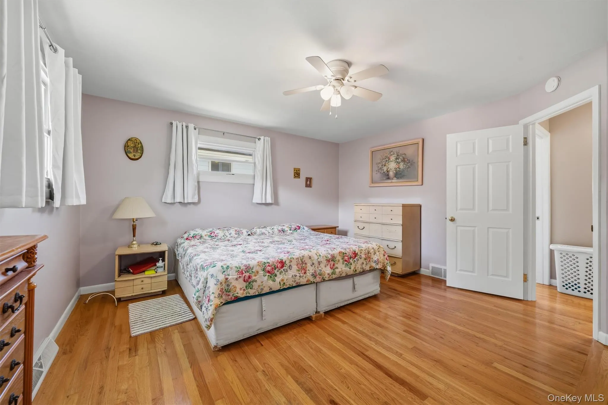 3 Allerton Avenue, Middletown, NY, 3 Bedrooms Bedrooms, 11 Rooms Rooms,2 BathroomsBathrooms,Residential,For Rent,Allerton,0,1041000 3 Allerton Avenue, Middletown, NY, 3 Bedrooms Bedrooms, 11 Rooms Rooms,2 BathroomsBathrooms,Residential,For Rent,Allerton,0,1041000