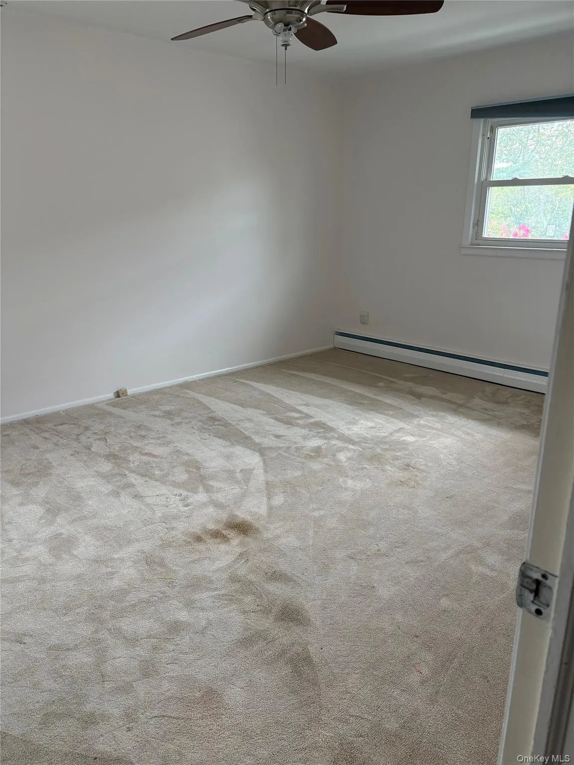 76 Robby Lane, North Hempstead, NY, 3 Bedrooms Bedrooms, 7 Rooms Rooms,2 BathroomsBathrooms,Residential Lease,For Rent,Robby,0,1041002 76 Robby Lane, North Hempstead, NY, 3 Bedrooms Bedrooms, 7 Rooms Rooms,2 BathroomsBathrooms,Residential Lease,For Rent,Robby,0,1041002