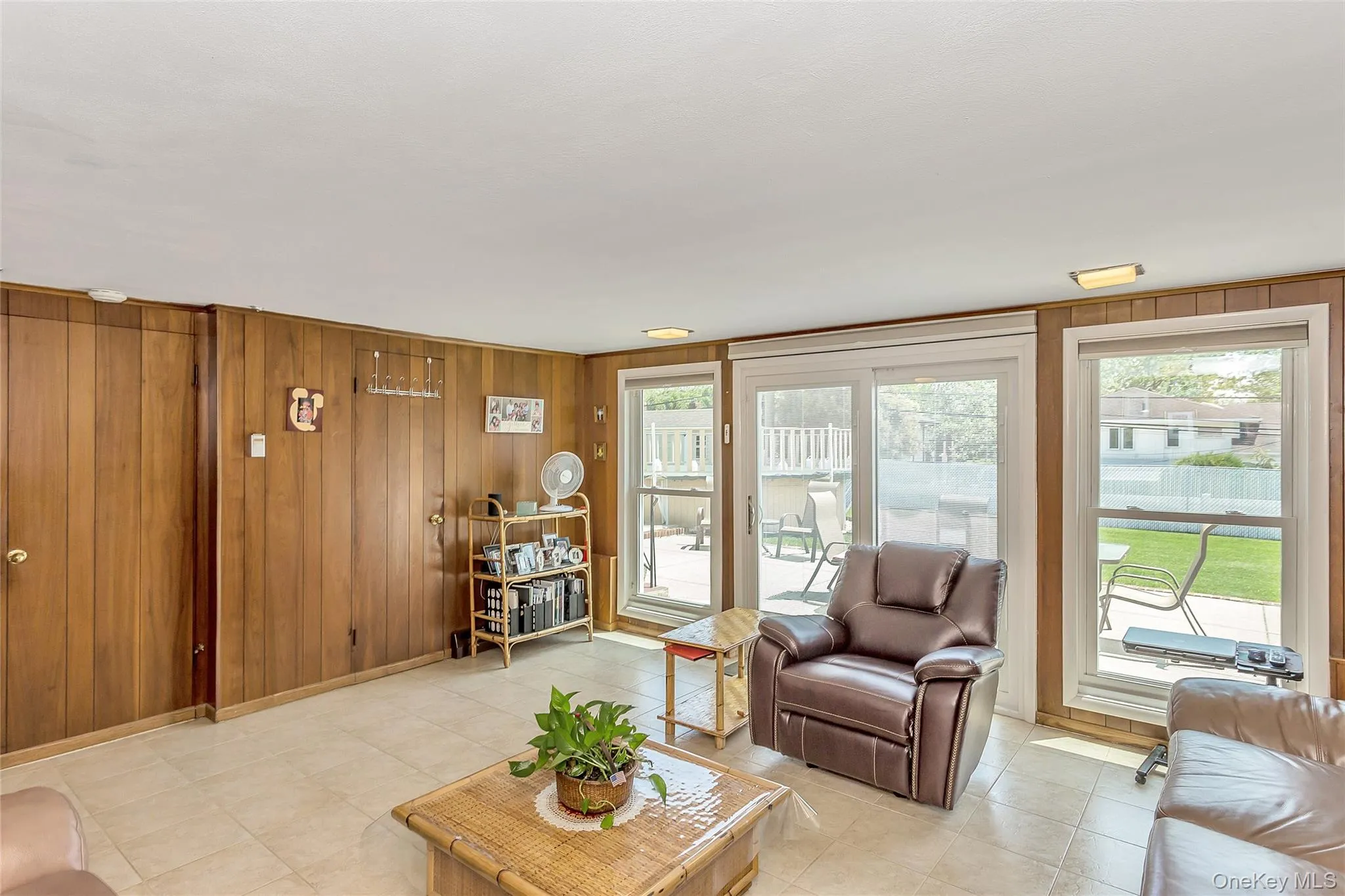 76 Robby Lane, North Hempstead, NY, 3 Bedrooms Bedrooms, 7 Rooms Rooms,2 BathroomsBathrooms,Residential Lease,For Rent,Robby,0,1041002 76 Robby Lane, North Hempstead, NY, 3 Bedrooms Bedrooms, 7 Rooms Rooms,2 BathroomsBathrooms,Residential Lease,For Rent,Robby,0,1041002