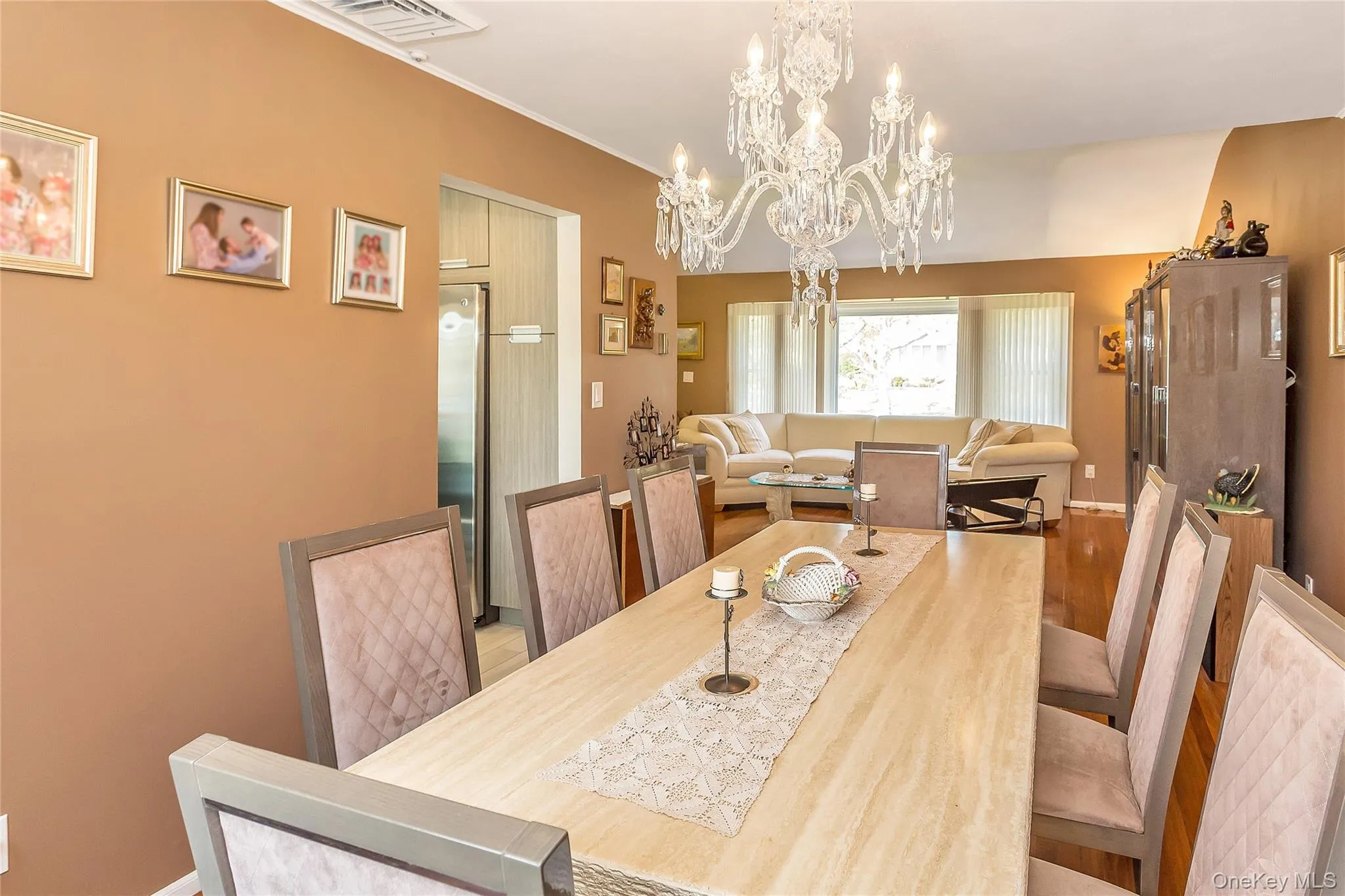 76 Robby Lane, North Hempstead, NY, 3 Bedrooms Bedrooms, 7 Rooms Rooms,2 BathroomsBathrooms,Residential Lease,For Rent,Robby,0,1041002 76 Robby Lane, North Hempstead, NY, 3 Bedrooms Bedrooms, 7 Rooms Rooms,2 BathroomsBathrooms,Residential Lease,For Rent,Robby,0,1041002