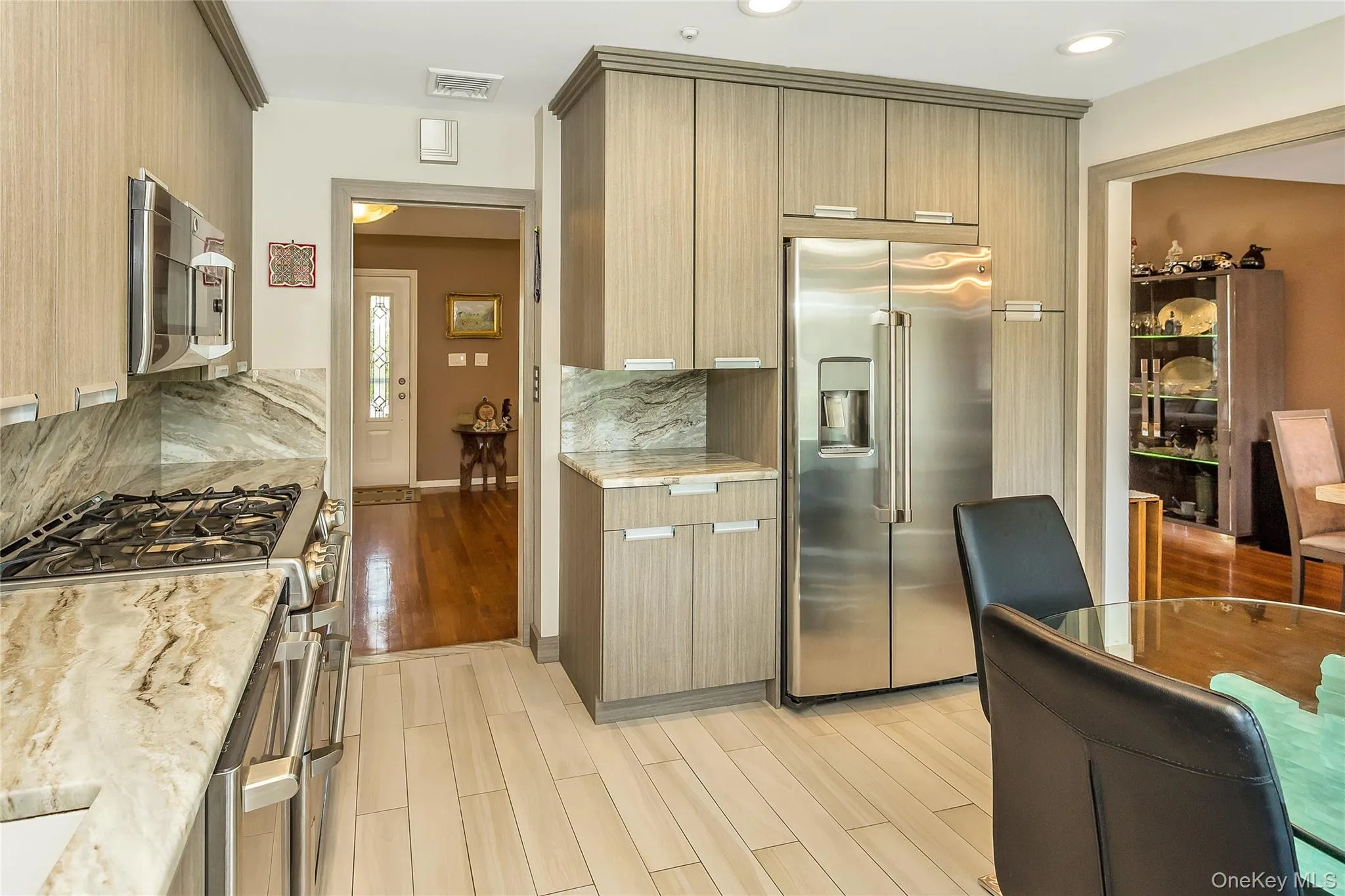 76 Robby Lane, North Hempstead, NY, 3 Bedrooms Bedrooms, 7 Rooms Rooms,2 BathroomsBathrooms,Residential Lease,For Rent,Robby,0,1041002 76 Robby Lane, North Hempstead, NY, 3 Bedrooms Bedrooms, 7 Rooms Rooms,2 BathroomsBathrooms,Residential Lease,For Rent,Robby,0,1041002