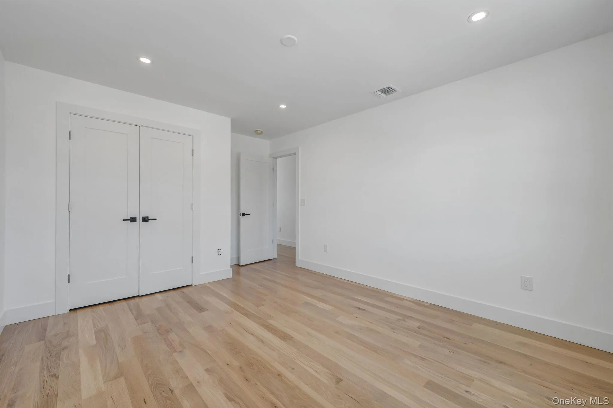 35 Cotton, Hempstead, NY, 5 Bedrooms Bedrooms, 8 Rooms Rooms,3 BathroomsBathrooms,Residential,For Rent,Cotton,0,1041003 35 Cotton, Hempstead, NY, 5 Bedrooms Bedrooms, 8 Rooms Rooms,3 BathroomsBathrooms,Residential,For Rent,Cotton,0,1041003