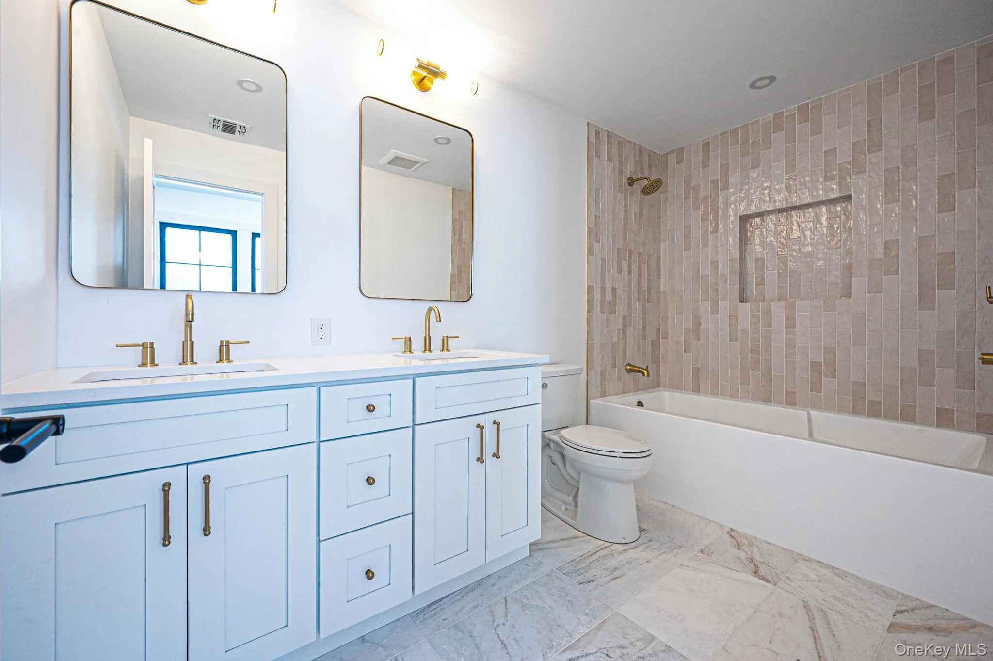 35 Cotton, Hempstead, NY, 5 Bedrooms Bedrooms, 8 Rooms Rooms,3 BathroomsBathrooms,Residential,For Rent,Cotton,0,1041003 35 Cotton, Hempstead, NY, 5 Bedrooms Bedrooms, 8 Rooms Rooms,3 BathroomsBathrooms,Residential,For Rent,Cotton,0,1041003