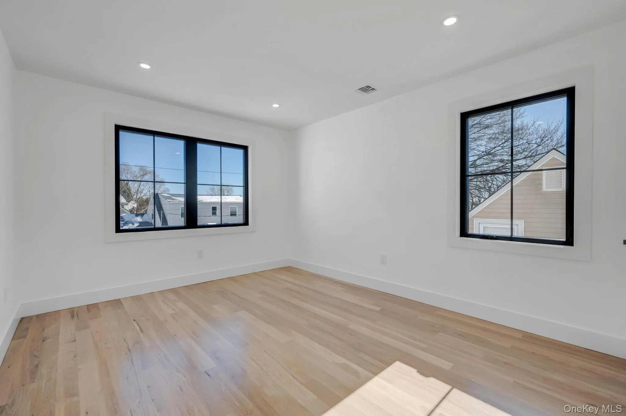 35 Cotton, Hempstead, NY, 5 Bedrooms Bedrooms, 8 Rooms Rooms,3 BathroomsBathrooms,Residential,For Rent,Cotton,0,1041003 35 Cotton, Hempstead, NY, 5 Bedrooms Bedrooms, 8 Rooms Rooms,3 BathroomsBathrooms,Residential,For Rent,Cotton,0,1041003