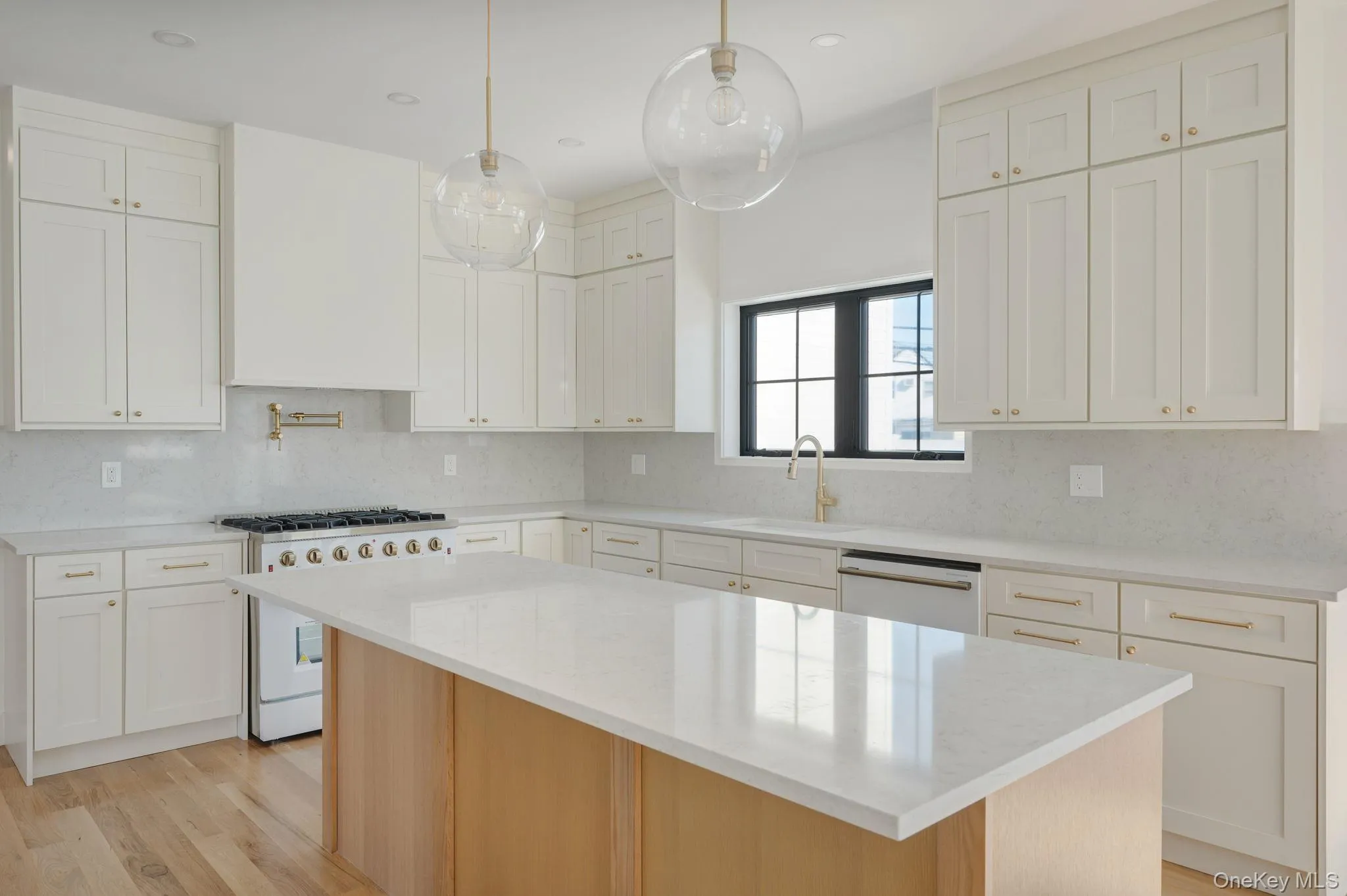 35 Cotton, Hempstead, NY, 5 Bedrooms Bedrooms, 8 Rooms Rooms,3 BathroomsBathrooms,Residential,For Rent,Cotton,0,1041003 35 Cotton, Hempstead, NY, 5 Bedrooms Bedrooms, 8 Rooms Rooms,3 BathroomsBathrooms,Residential,For Rent,Cotton,0,1041003