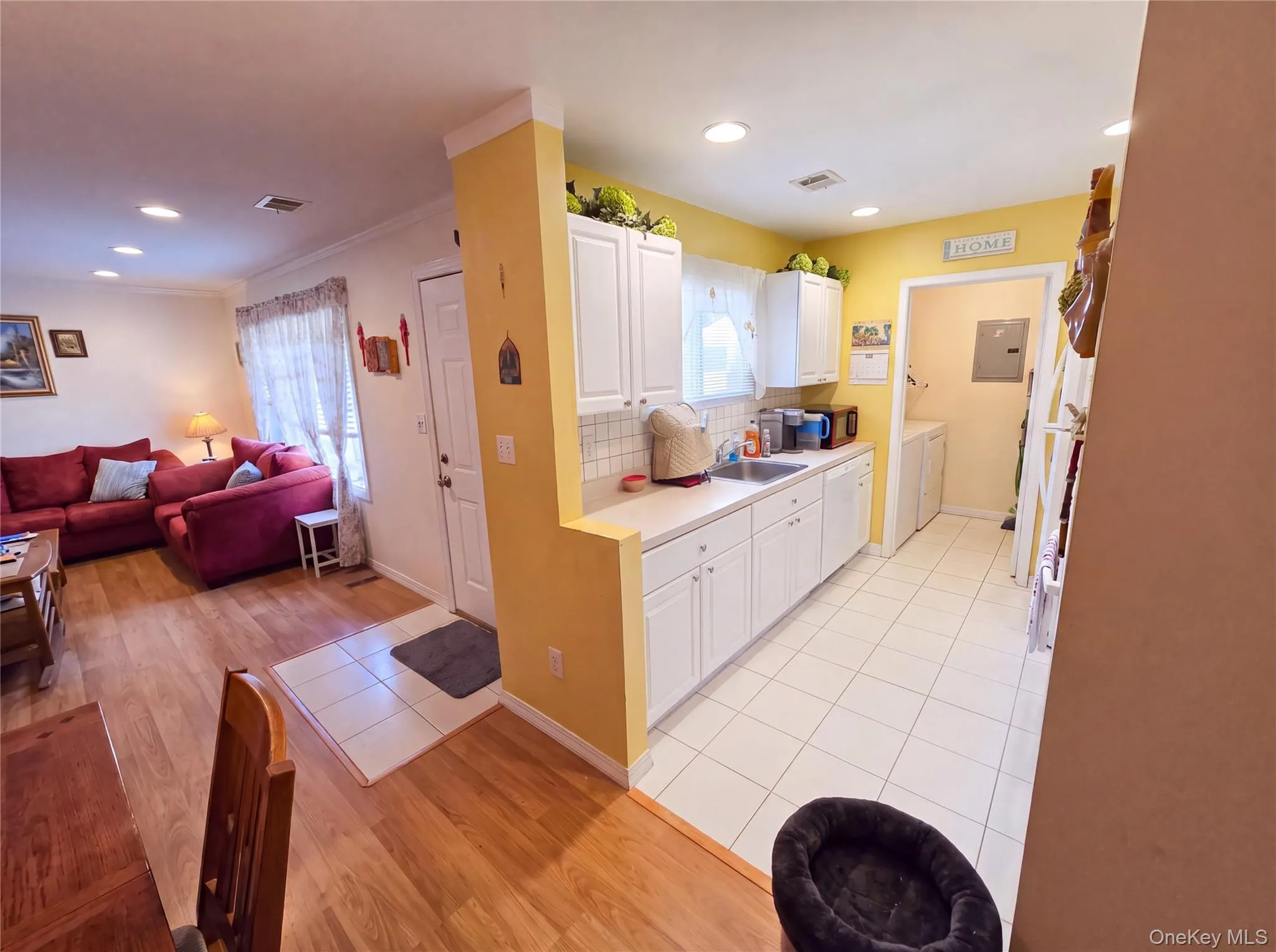 234 Springmeadow Drive, Islip, NY, 2 Bedrooms Bedrooms, 5 Rooms Rooms,1 BathroomBathrooms,Residential,For Rent,Springmeadow,0,1041004 234 Springmeadow Drive, Islip, NY, 2 Bedrooms Bedrooms, 5 Rooms Rooms,1 BathroomBathrooms,Residential,For Rent,Springmeadow,0,1041004