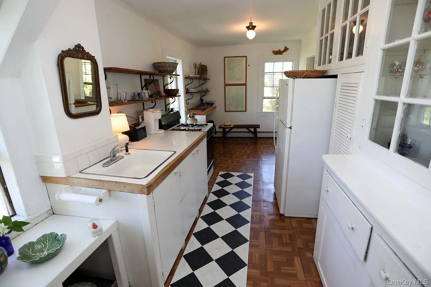 Good counter space, has built ins Good counter space, has built ins