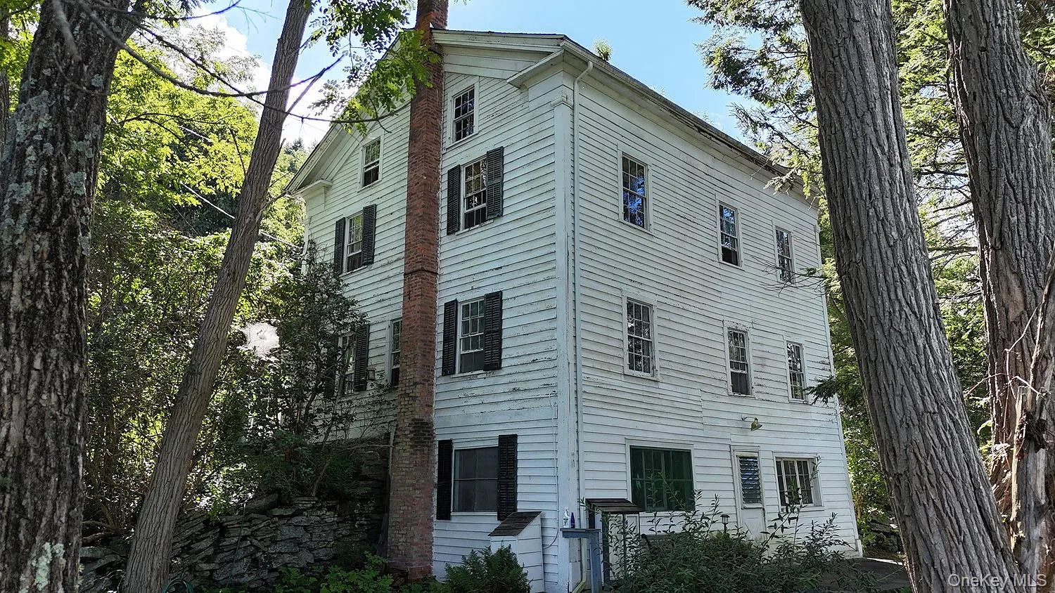 Showing the magnificence of the structure, built in 1825 Showing the magnificence of the structure, built in 1825