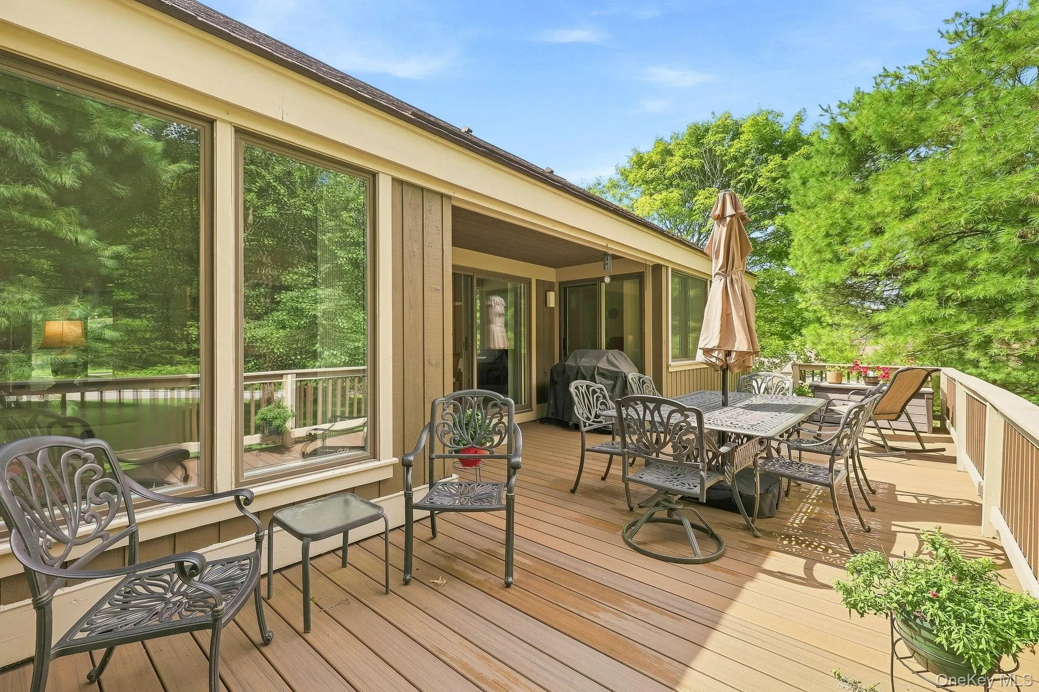Expansive Two Level Deck Expansive Two Level Deck
