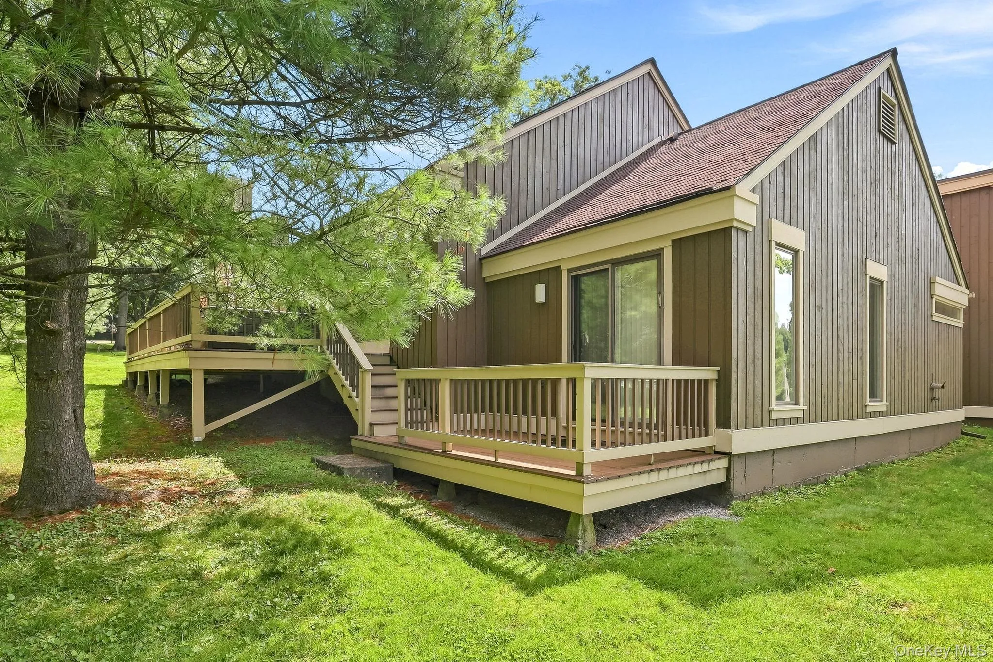 590 Heritage Hills, Somers, NY, 3 Bedrooms Bedrooms, 6 Rooms Rooms,2 BathroomsBathrooms,Residential,For Rent,Heritage,0,1041008 590 Heritage Hills, Somers, NY, 3 Bedrooms Bedrooms, 6 Rooms Rooms,2 BathroomsBathrooms,Residential,For Rent,Heritage,0,1041008
