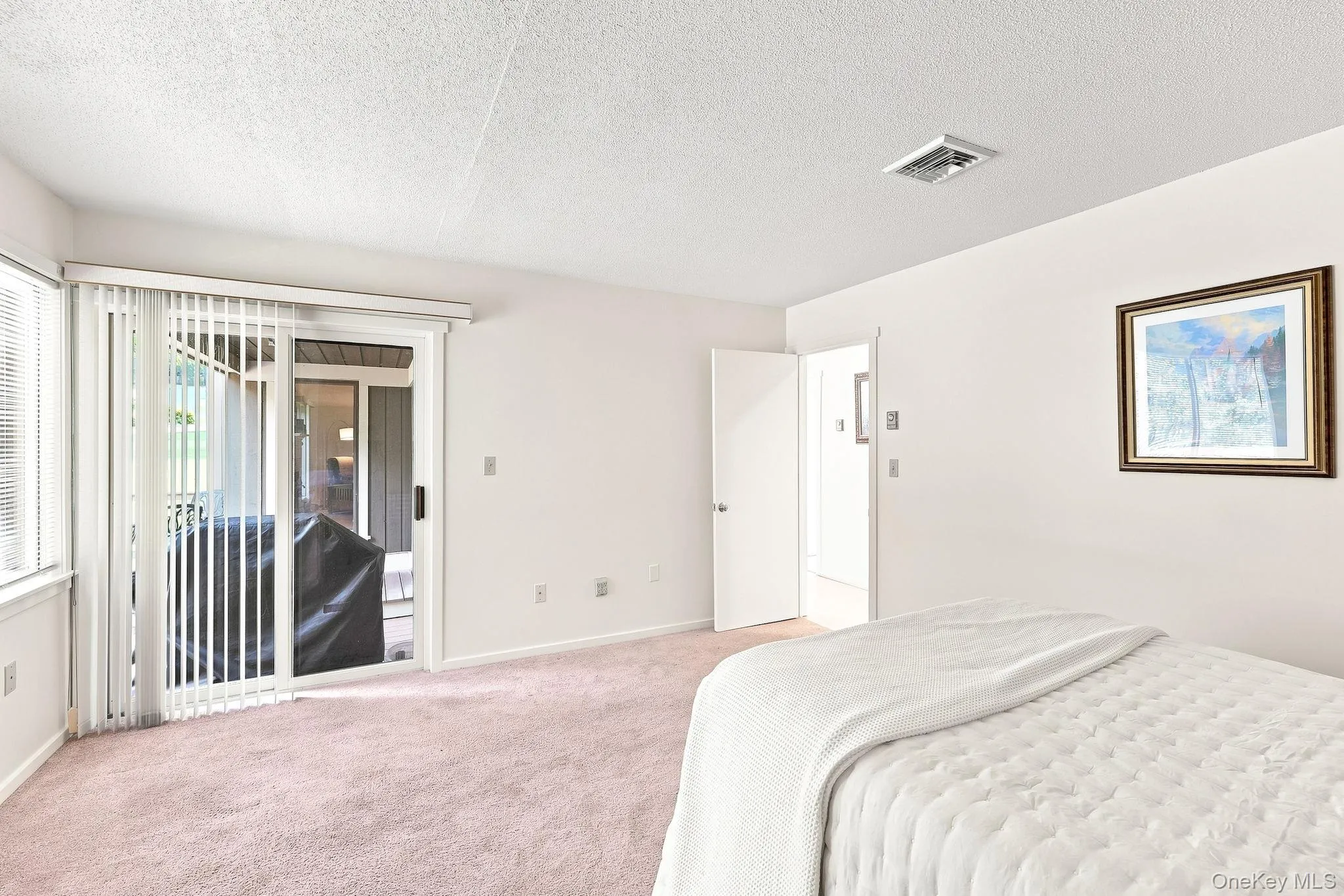 590 Heritage Hills, Somers, NY, 3 Bedrooms Bedrooms, 6 Rooms Rooms,2 BathroomsBathrooms,Residential,For Rent,Heritage,0,1041008 590 Heritage Hills, Somers, NY, 3 Bedrooms Bedrooms, 6 Rooms Rooms,2 BathroomsBathrooms,Residential,For Rent,Heritage,0,1041008