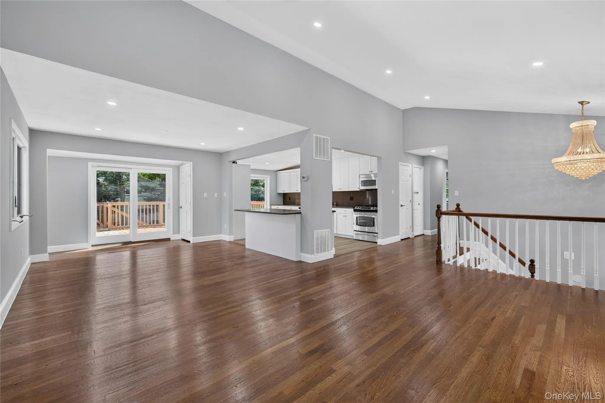 11 Penguin Lane, Huntington, NY, 4 Bedrooms Bedrooms, 7 Rooms Rooms,3 BathroomsBathrooms,Residential,For Rent,Penguin,0,1041009 11 Penguin Lane, Huntington, NY, 4 Bedrooms Bedrooms, 7 Rooms Rooms,3 BathroomsBathrooms,Residential,For Rent,Penguin,0,1041009