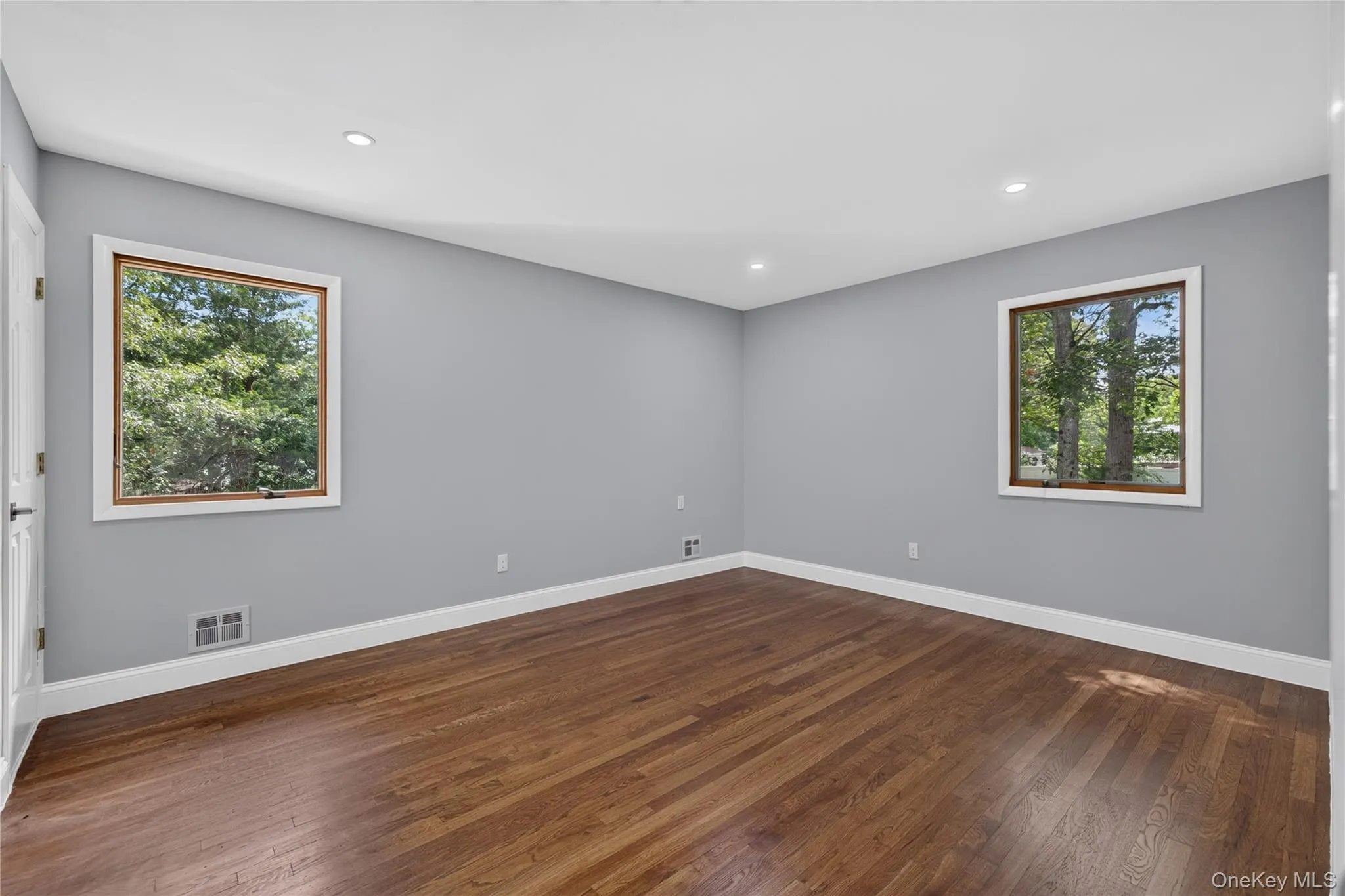 11 Penguin Lane, Huntington, NY, 4 Bedrooms Bedrooms, 7 Rooms Rooms,3 BathroomsBathrooms,Residential,For Rent,Penguin,0,1041009 11 Penguin Lane, Huntington, NY, 4 Bedrooms Bedrooms, 7 Rooms Rooms,3 BathroomsBathrooms,Residential,For Rent,Penguin,0,1041009