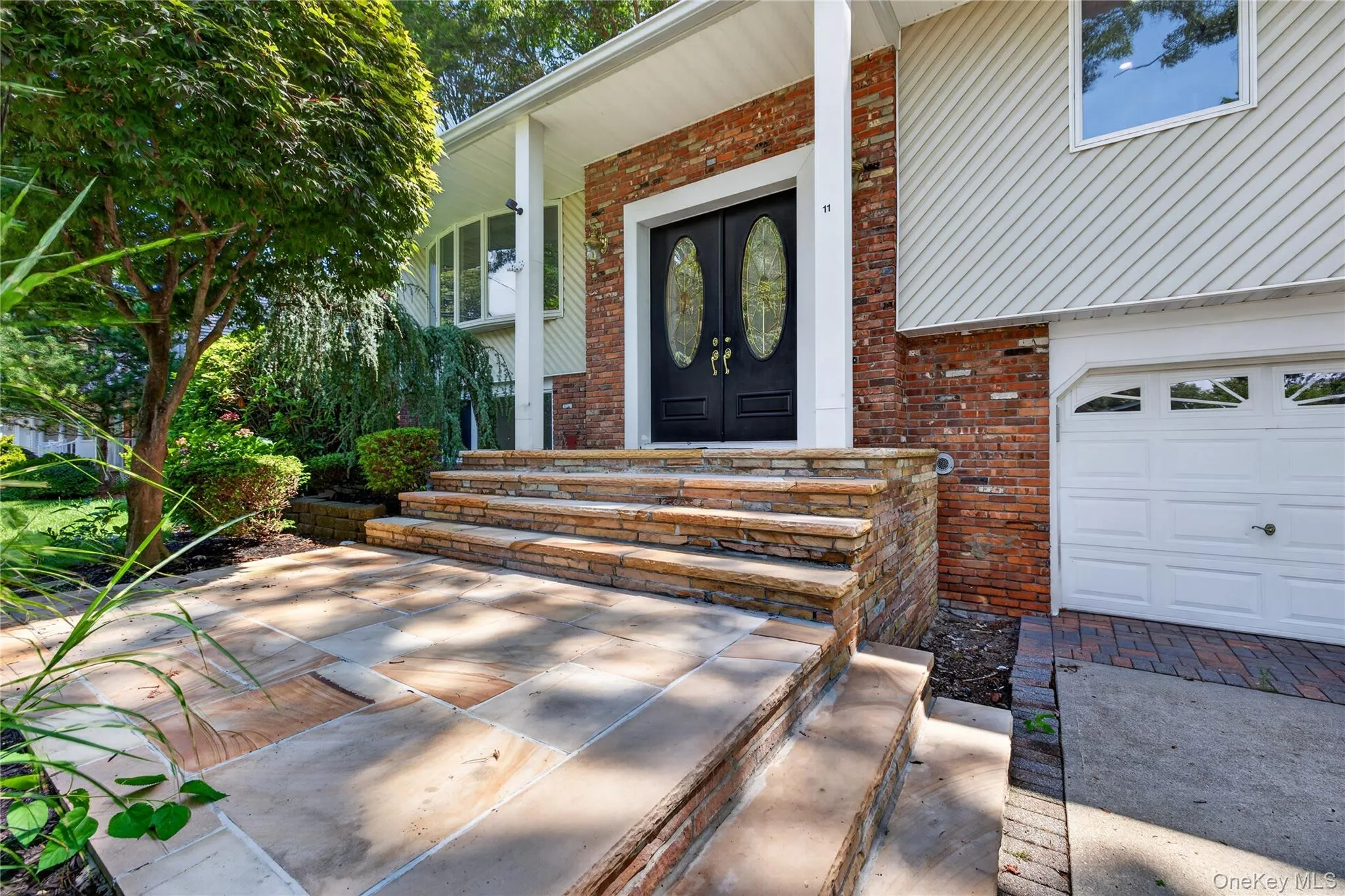 11 Penguin Lane, Huntington, NY, 4 Bedrooms Bedrooms, 7 Rooms Rooms,3 BathroomsBathrooms,Residential,For Rent,Penguin,0,1041009 11 Penguin Lane, Huntington, NY, 4 Bedrooms Bedrooms, 7 Rooms Rooms,3 BathroomsBathrooms,Residential,For Rent,Penguin,0,1041009
