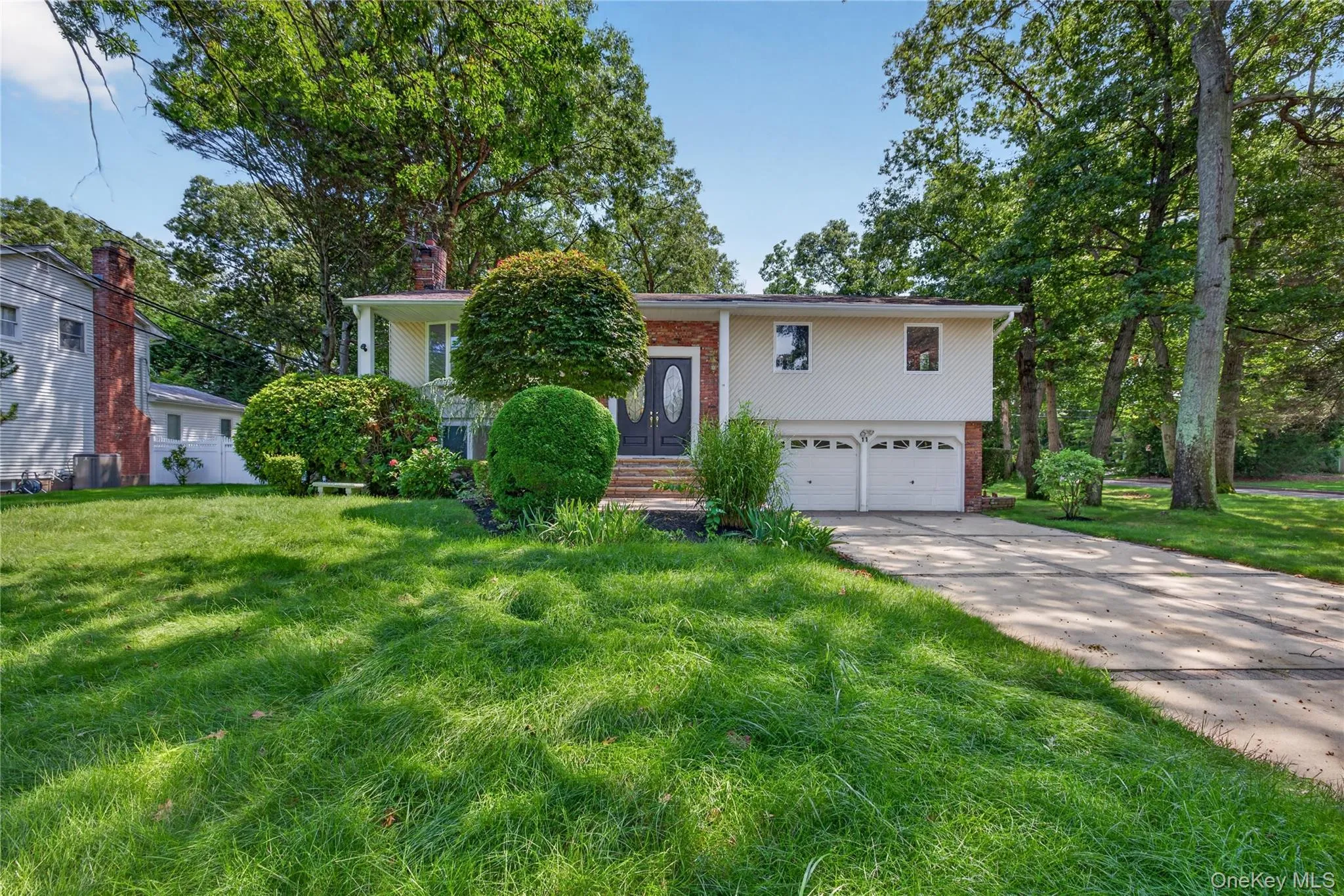 11 Penguin Lane, Huntington, NY, 4 Bedrooms Bedrooms, 7 Rooms Rooms,3 BathroomsBathrooms,Residential,For Rent,Penguin,0,1041009 11 Penguin Lane, Huntington, NY, 4 Bedrooms Bedrooms, 7 Rooms Rooms,3 BathroomsBathrooms,Residential,For Rent,Penguin,0,1041009