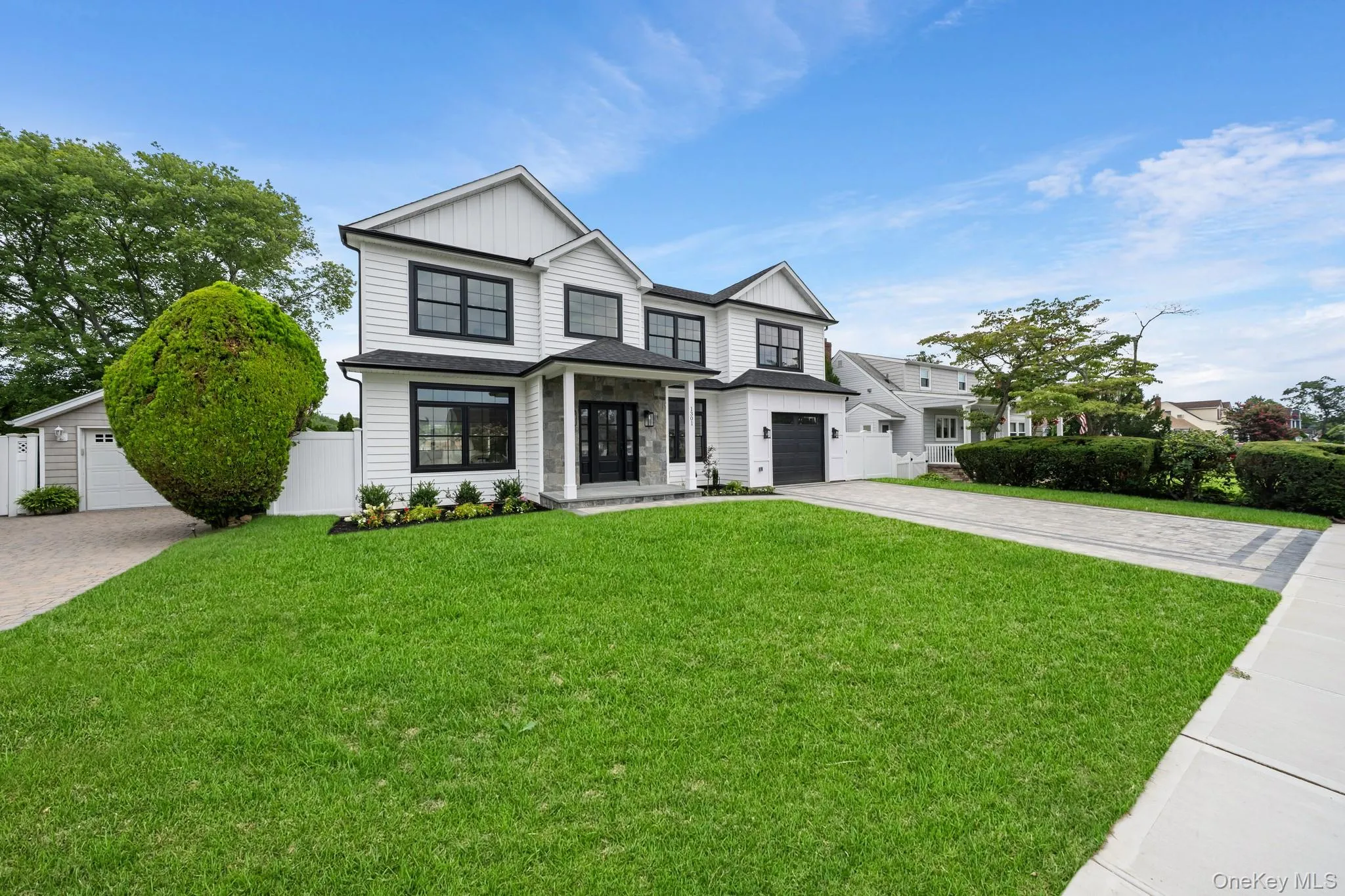 1301 Lakeside Drive, Hempstead, NY, 5 Bedrooms Bedrooms, 9 Rooms Rooms,4 BathroomsBathrooms,Residential,For Rent,Lakeside,0,1041010 1301 Lakeside Drive, Hempstead, NY, 5 Bedrooms Bedrooms, 9 Rooms Rooms,4 BathroomsBathrooms,Residential,For Rent,Lakeside,0,1041010
