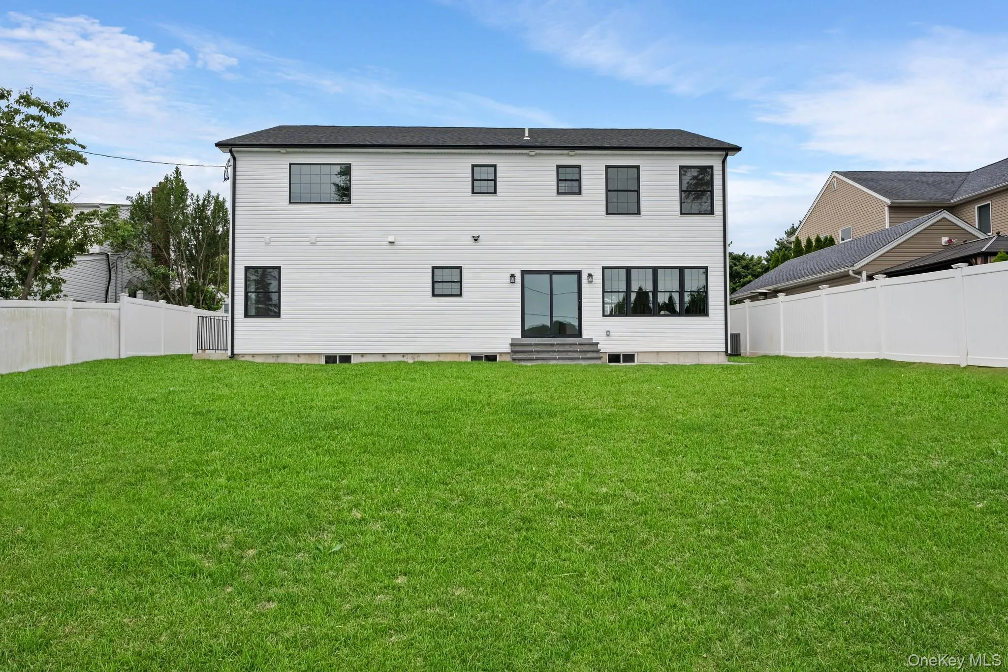 1301 Lakeside Drive, Hempstead, NY, 5 Bedrooms Bedrooms, 9 Rooms Rooms,4 BathroomsBathrooms,Residential,For Rent,Lakeside,0,1041010 1301 Lakeside Drive, Hempstead, NY, 5 Bedrooms Bedrooms, 9 Rooms Rooms,4 BathroomsBathrooms,Residential,For Rent,Lakeside,0,1041010