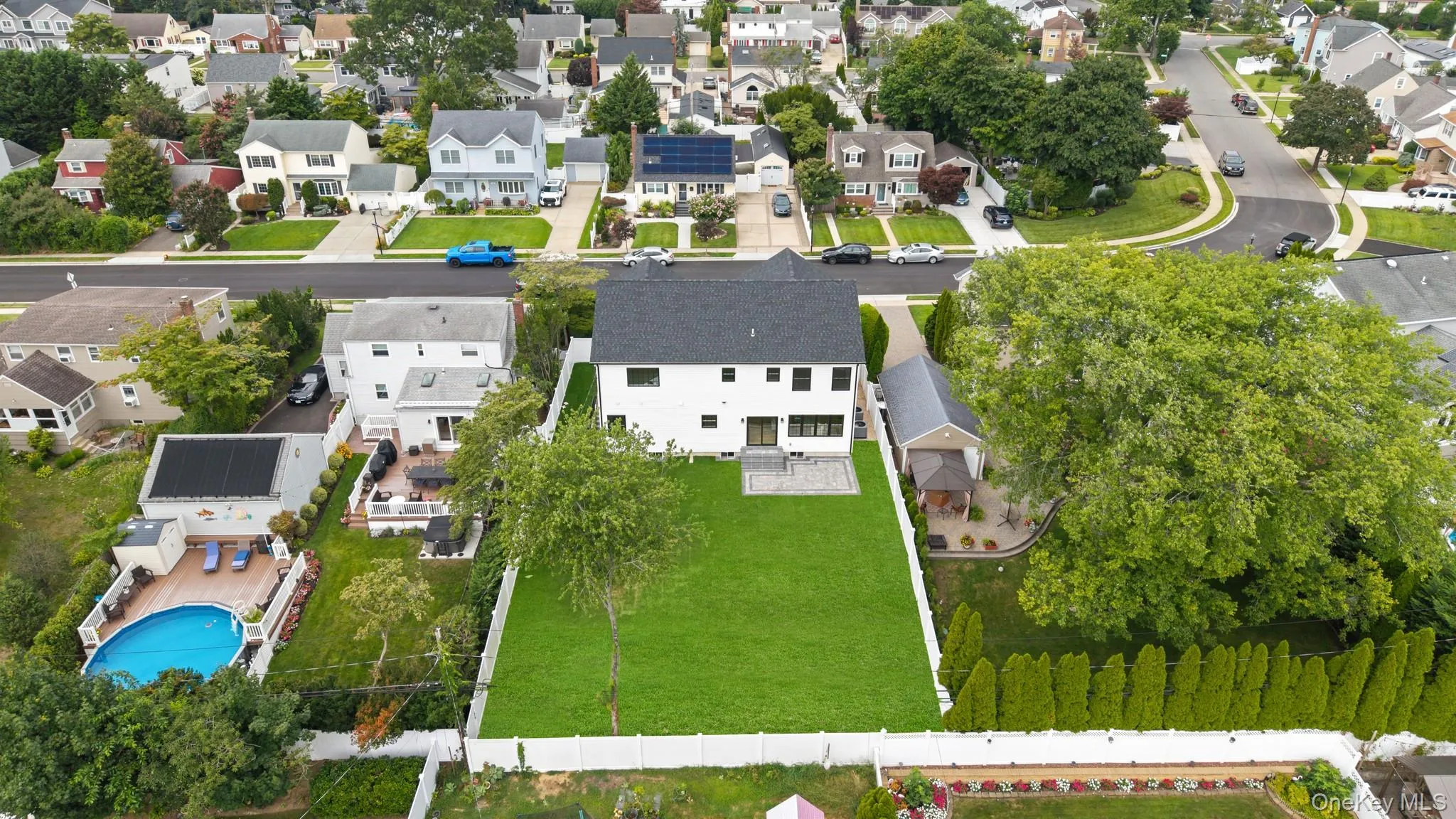1301 Lakeside Drive, Hempstead, NY, 5 Bedrooms Bedrooms, 9 Rooms Rooms,4 BathroomsBathrooms,Residential,For Rent,Lakeside,0,1041010 1301 Lakeside Drive, Hempstead, NY, 5 Bedrooms Bedrooms, 9 Rooms Rooms,4 BathroomsBathrooms,Residential,For Rent,Lakeside,0,1041010