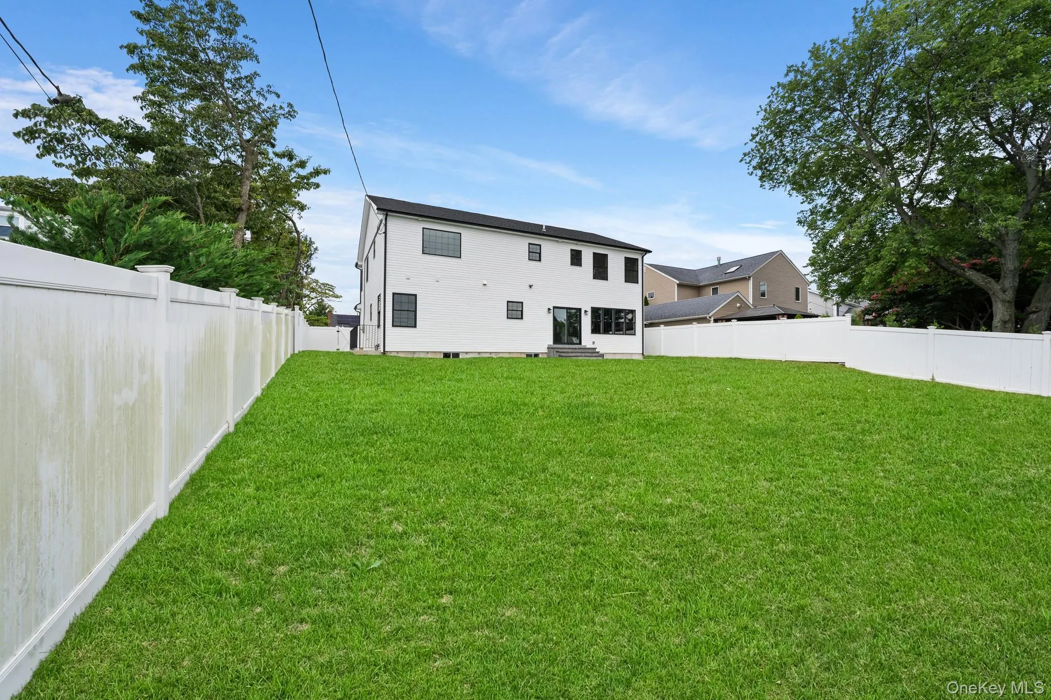 1301 Lakeside Drive, Hempstead, NY, 5 Bedrooms Bedrooms, 9 Rooms Rooms,4 BathroomsBathrooms,Residential,For Rent,Lakeside,0,1041010 1301 Lakeside Drive, Hempstead, NY, 5 Bedrooms Bedrooms, 9 Rooms Rooms,4 BathroomsBathrooms,Residential,For Rent,Lakeside,0,1041010