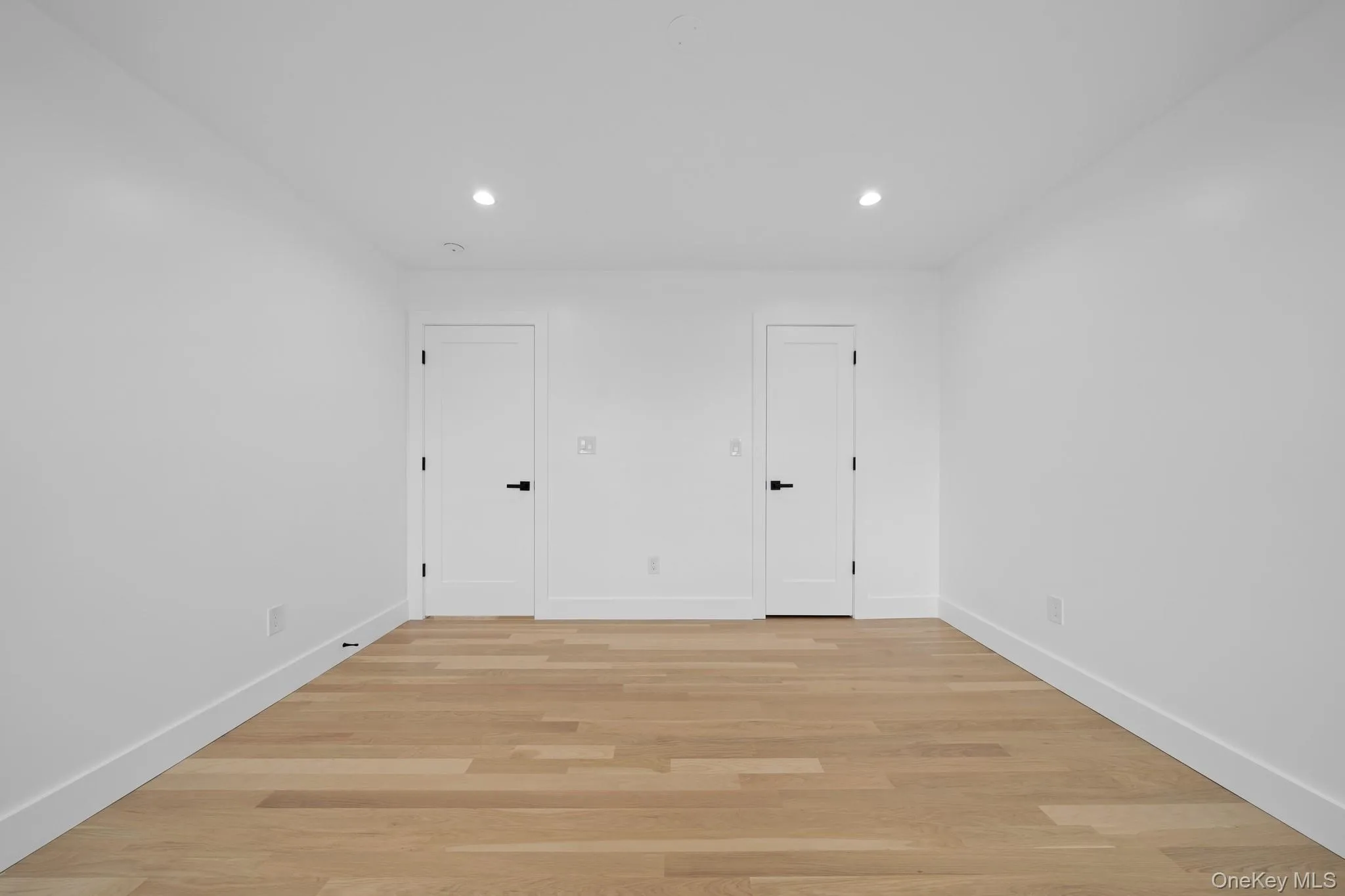 1301 Lakeside Drive, Hempstead, NY, 5 Bedrooms Bedrooms, 9 Rooms Rooms,4 BathroomsBathrooms,Residential,For Rent,Lakeside,0,1041010 1301 Lakeside Drive, Hempstead, NY, 5 Bedrooms Bedrooms, 9 Rooms Rooms,4 BathroomsBathrooms,Residential,For Rent,Lakeside,0,1041010