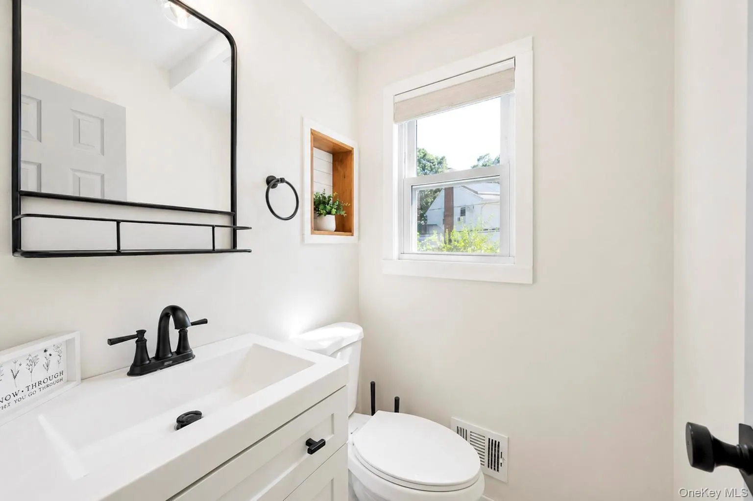241 Tree Road, Brookhaven, NY, 3 Bedrooms Bedrooms, 7 Rooms Rooms,2 BathroomsBathrooms,Residential,For Rent,Tree,0,1041011 241 Tree Road, Brookhaven, NY, 3 Bedrooms Bedrooms, 7 Rooms Rooms,2 BathroomsBathrooms,Residential,For Rent,Tree,0,1041011